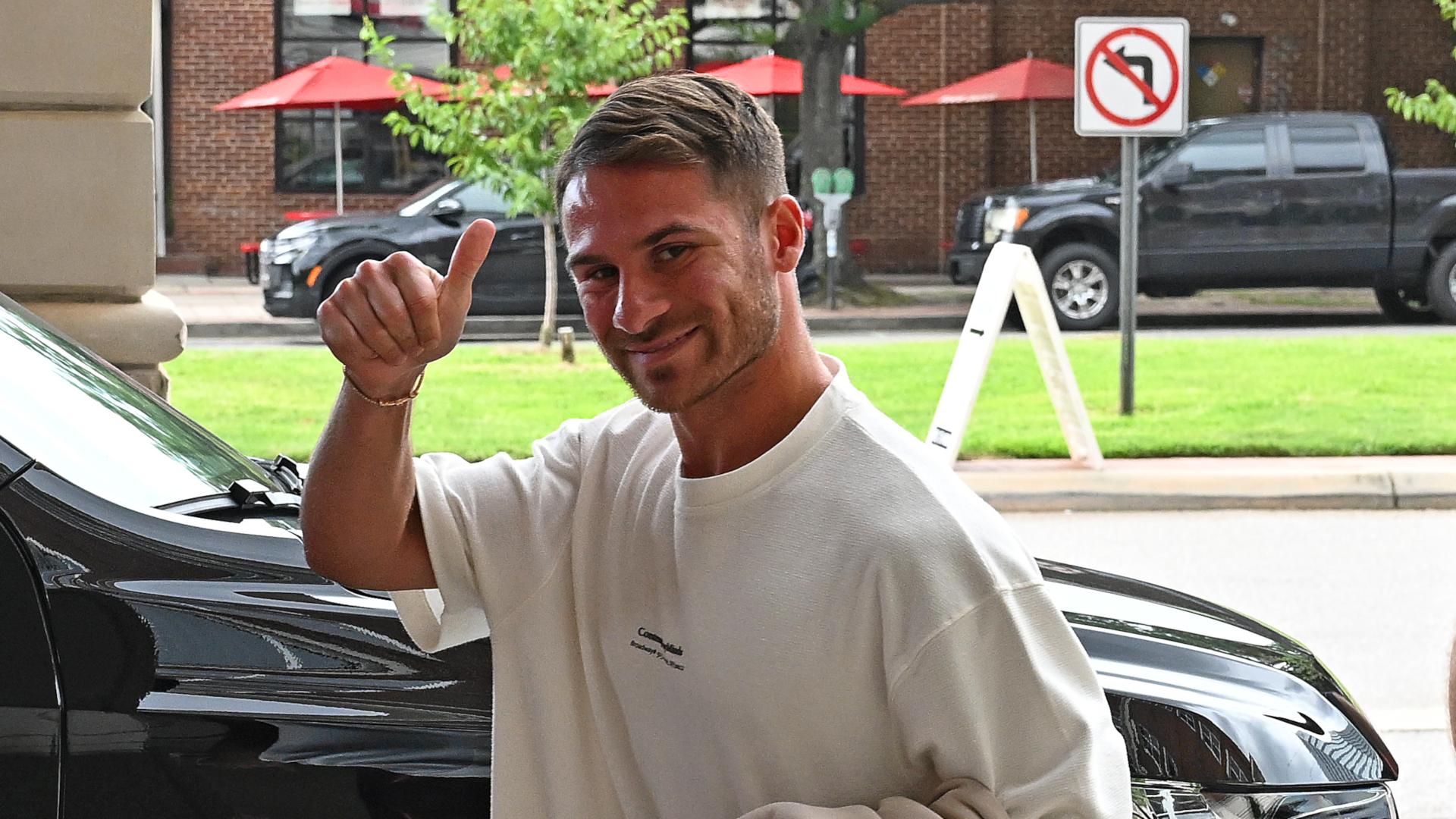 Alexis Mac Allister links up with Liverpool squad for final leg of USA tour