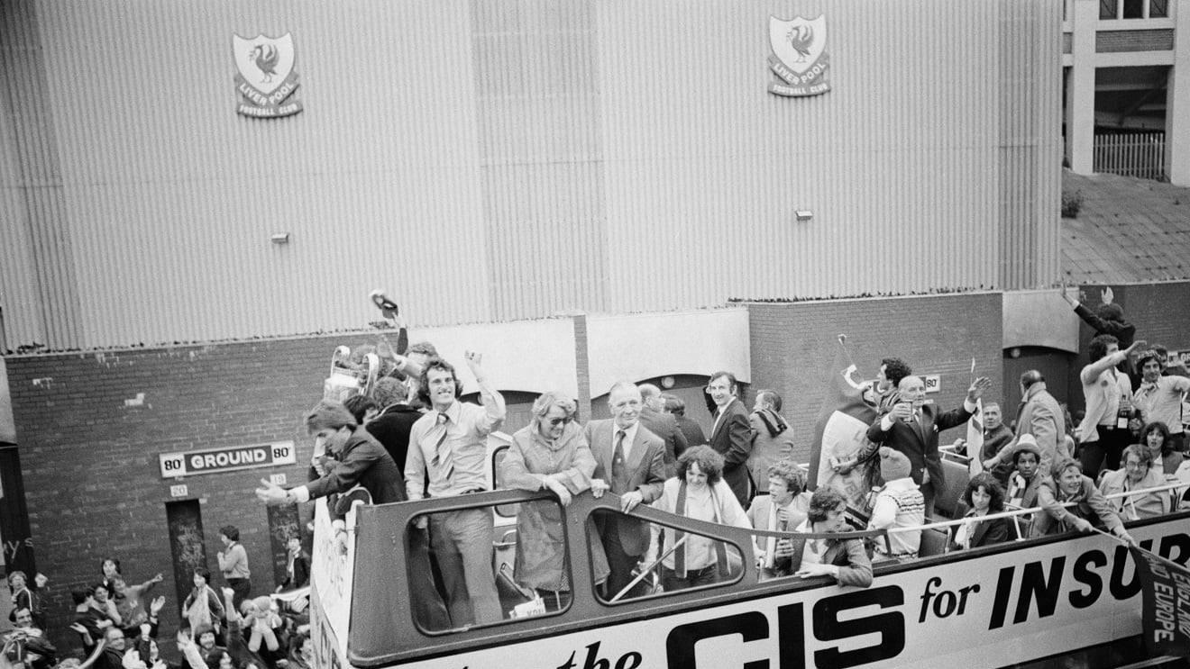The story of what happened to the LFC crests that adorned the standing Kop