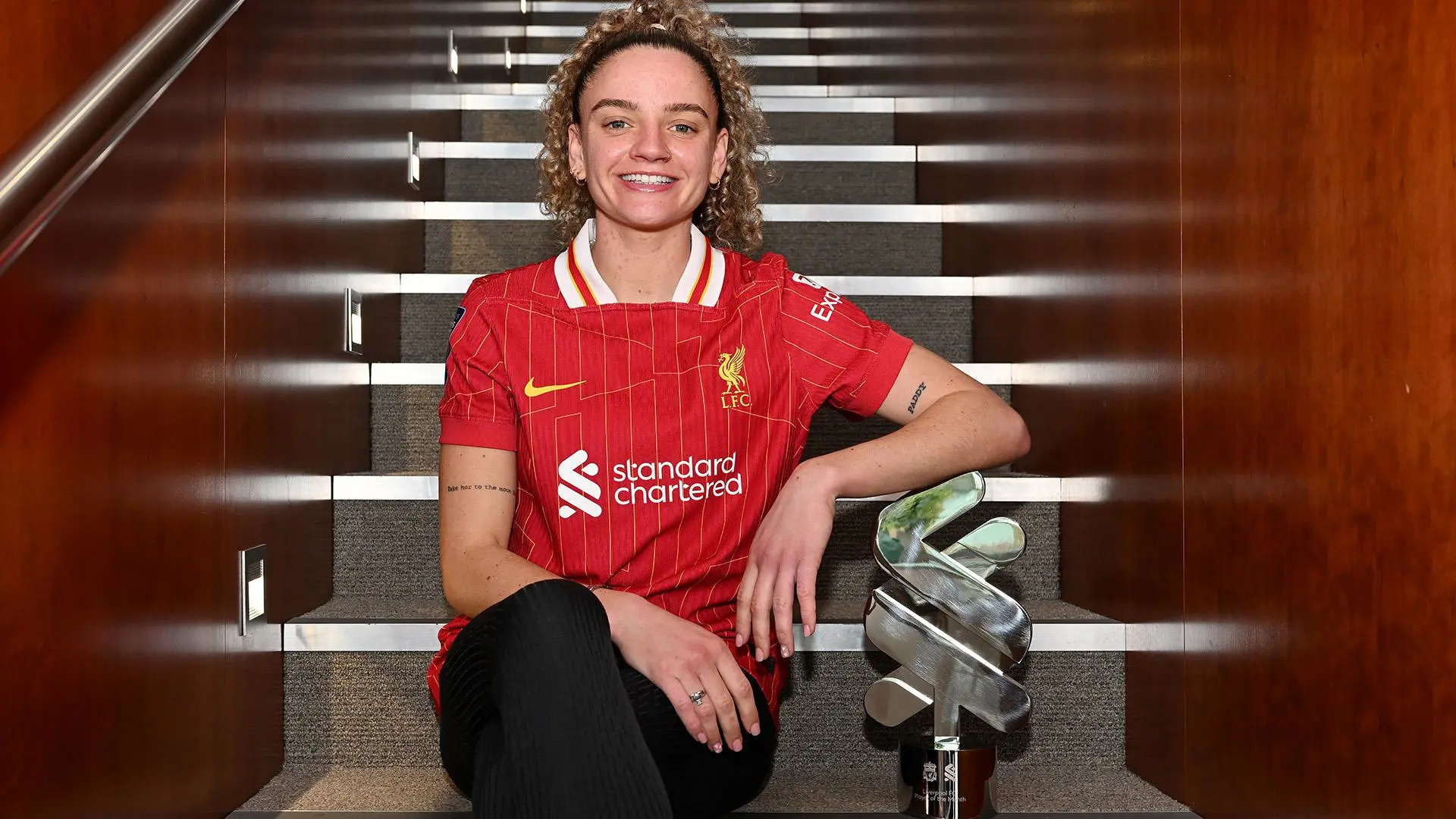 Leanne Kiernan wins February's LFC Women Player of the Month award