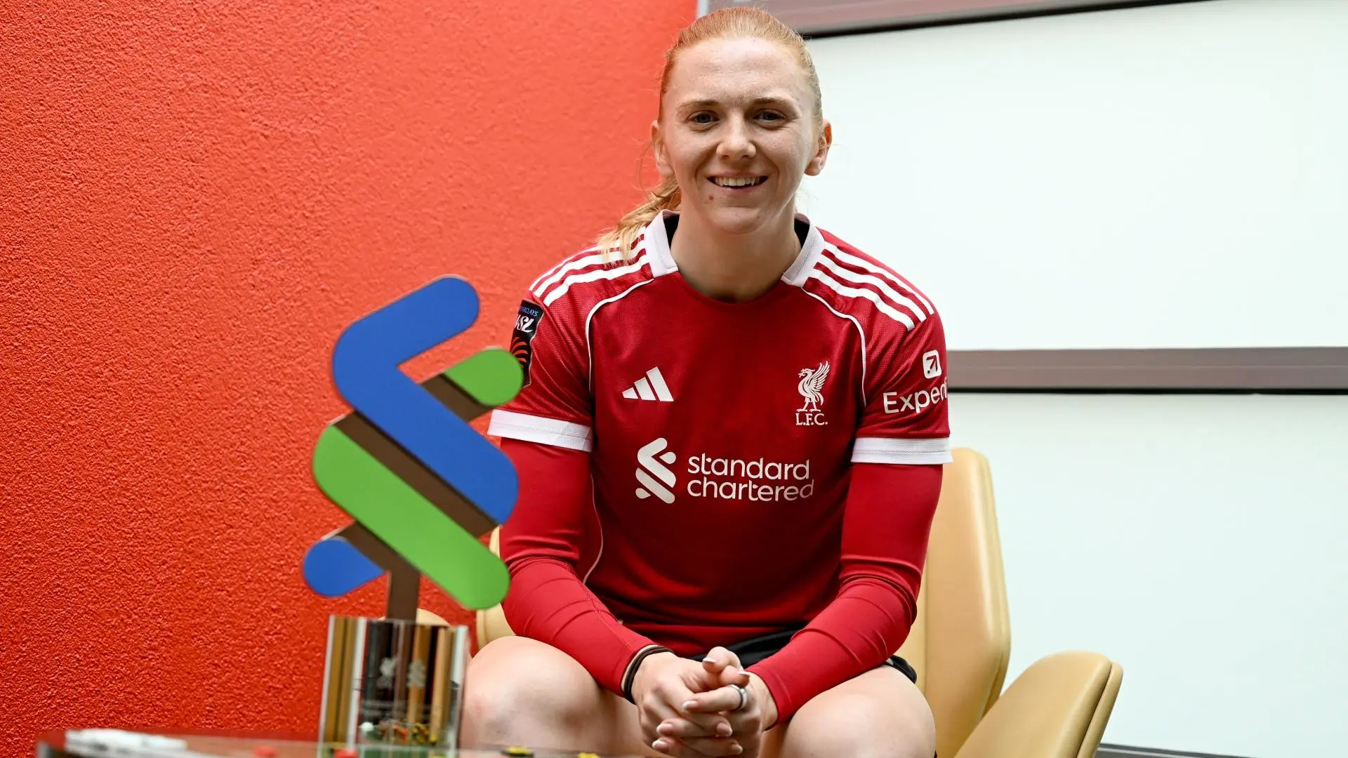 Ceri Holland wins back-to-back LFC Women Player of the Month awards