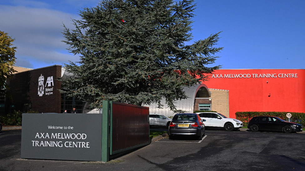 Liverpool FC and AXA celebrate continued growth of successful partnership until 2029