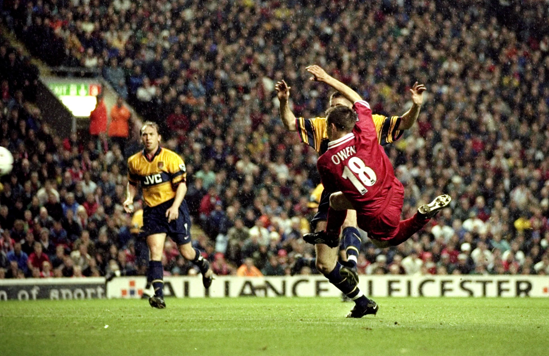 Michael Owen v Arsenal - 1998