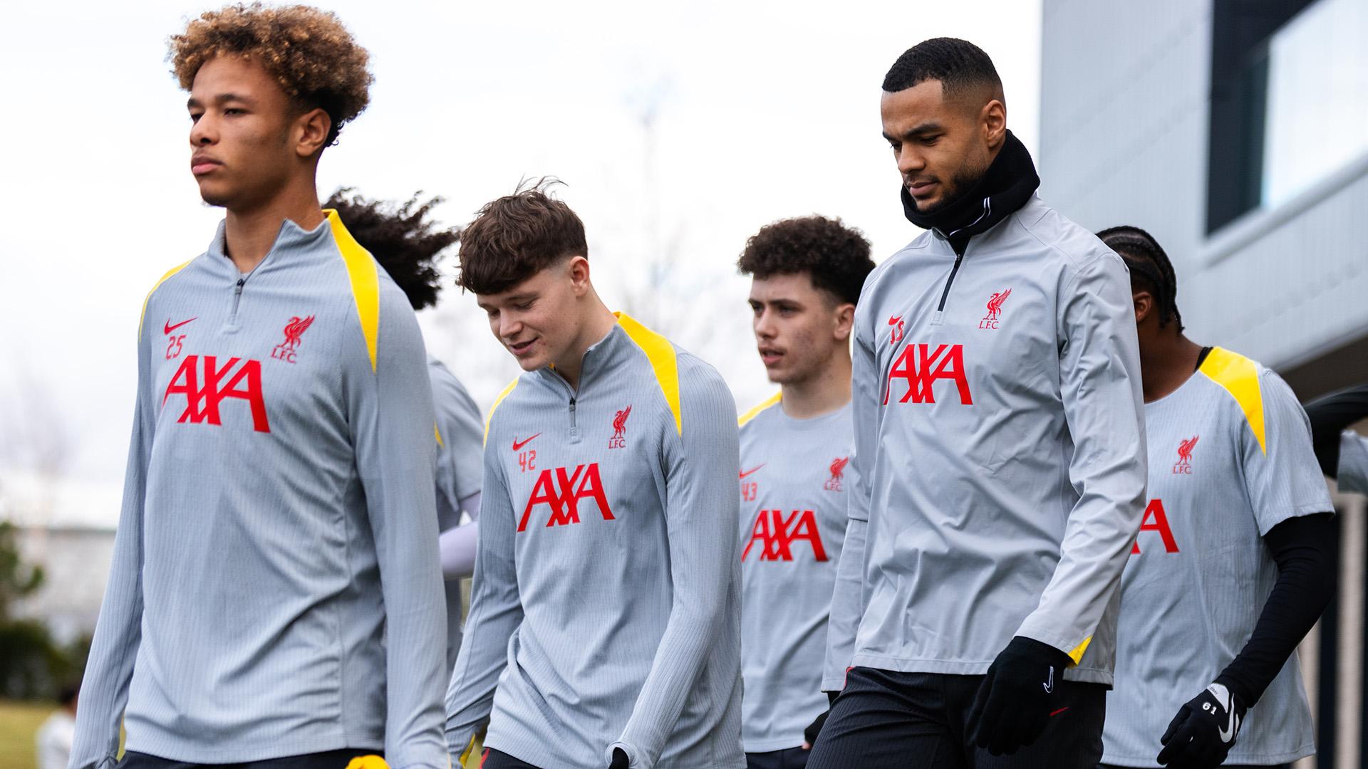 Liverpool name 21-man squad for UCL trip to PSV Eindhoven