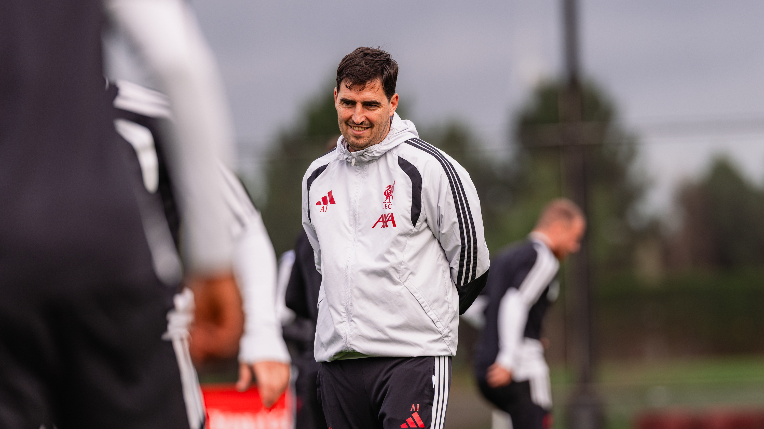 Andoni Iraola at training - 15/10/2026