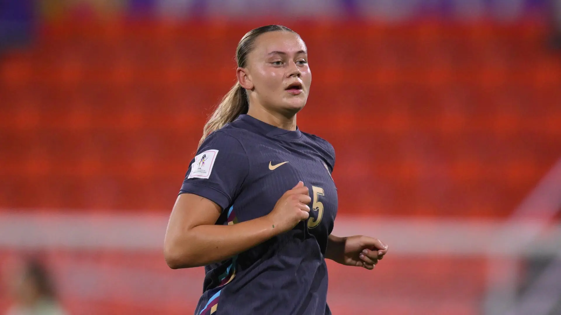 Zara Shaw scores as England reach U17 Women's World Cup knockout stages