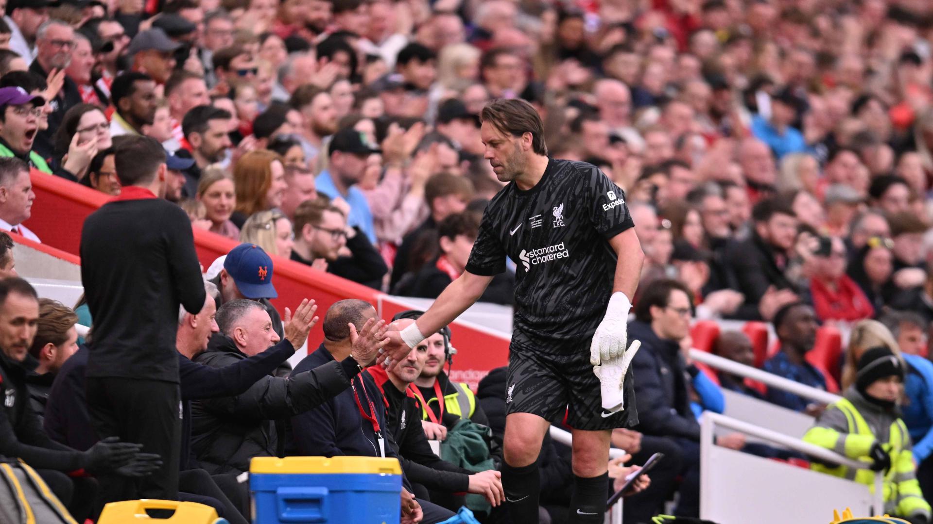 'It can't be better' – Sander Westerveld reflects on LFC Legends match