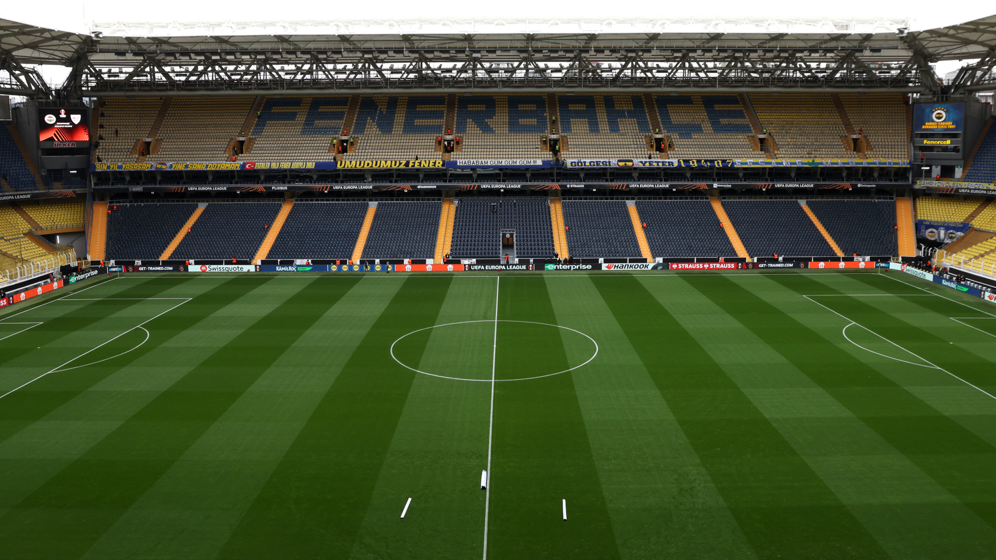 Fenerbahce / Liverpool - Champions League - Sukru Saracoglu Stadium ...