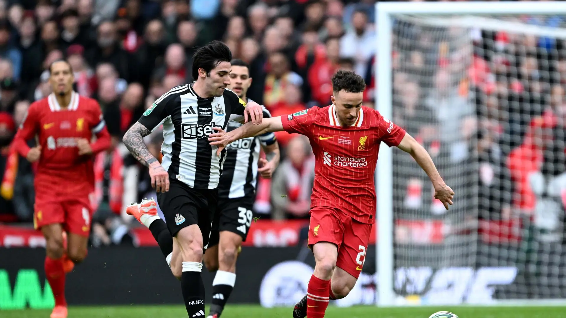Liverpool beaten at Wembley by Newcastle in Carabao Cup final