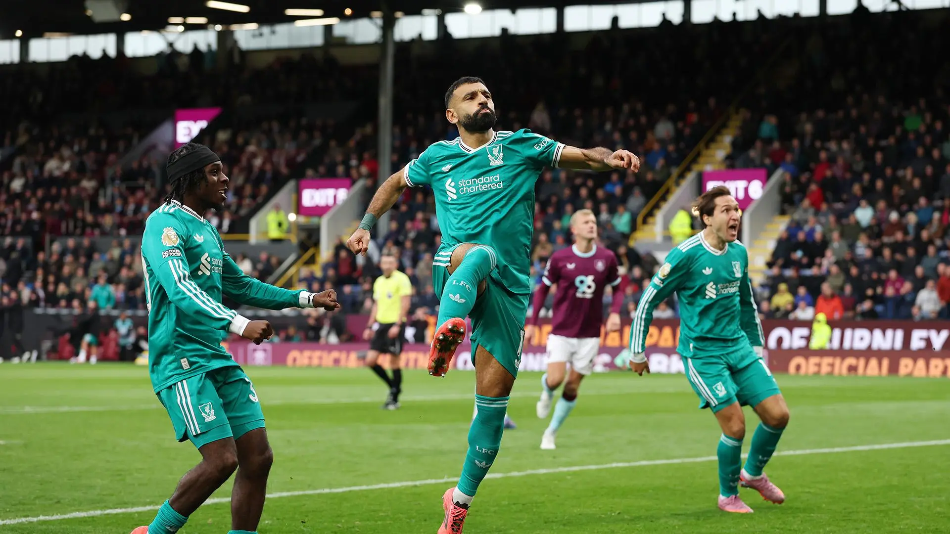 Liverpool achieve Premier League first with another late winner at Burnley