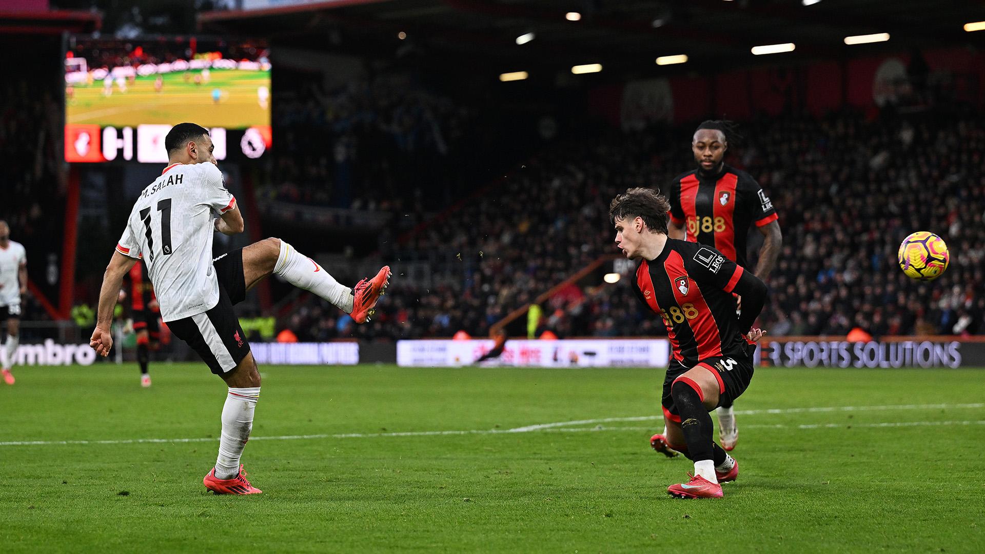 Mo Salah curler earns Premier League Goal of the Month nomination