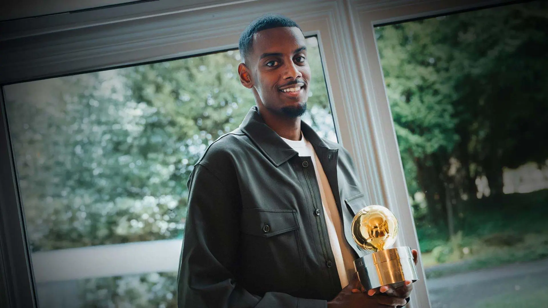 Alexander Isak named Swedish Men's Player of the Year