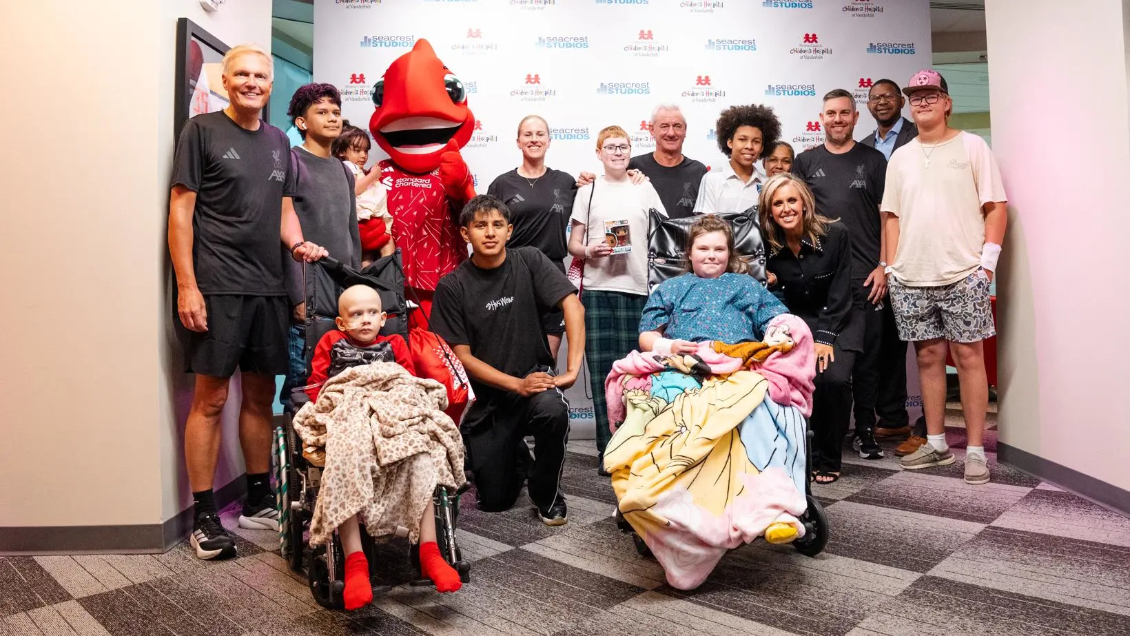 Liverpool FC legends visit Nashville children's hospital on USA pre-season tour
