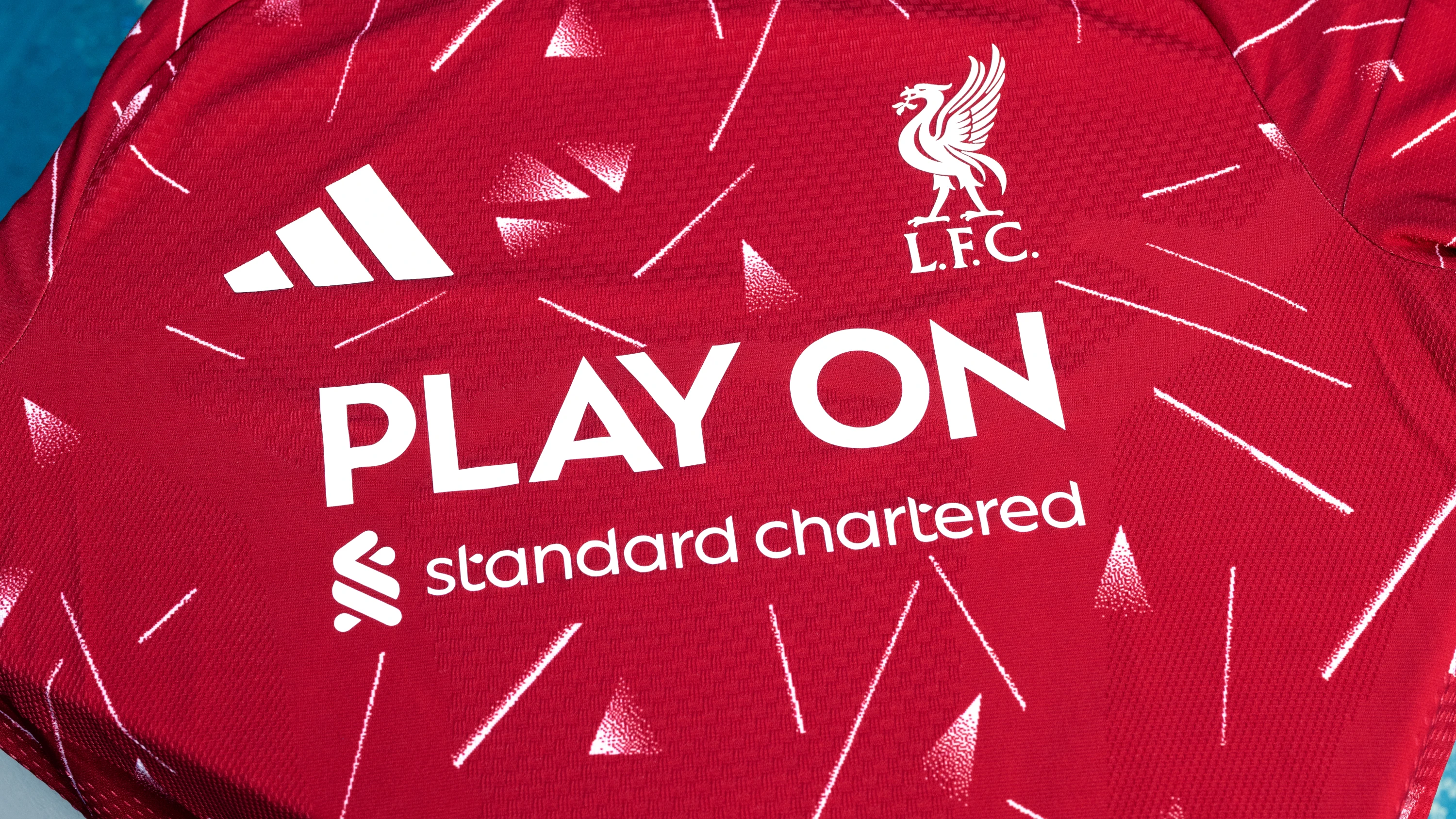 Standard Chartered 'Play On' logo - 21/10/2026