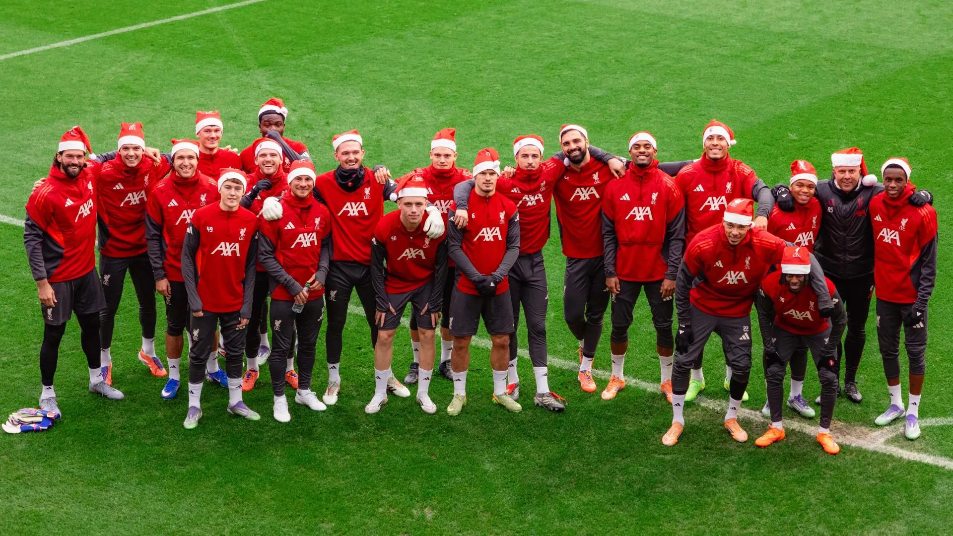 Gallery: Liverpool squad pose for annual Christmas photo