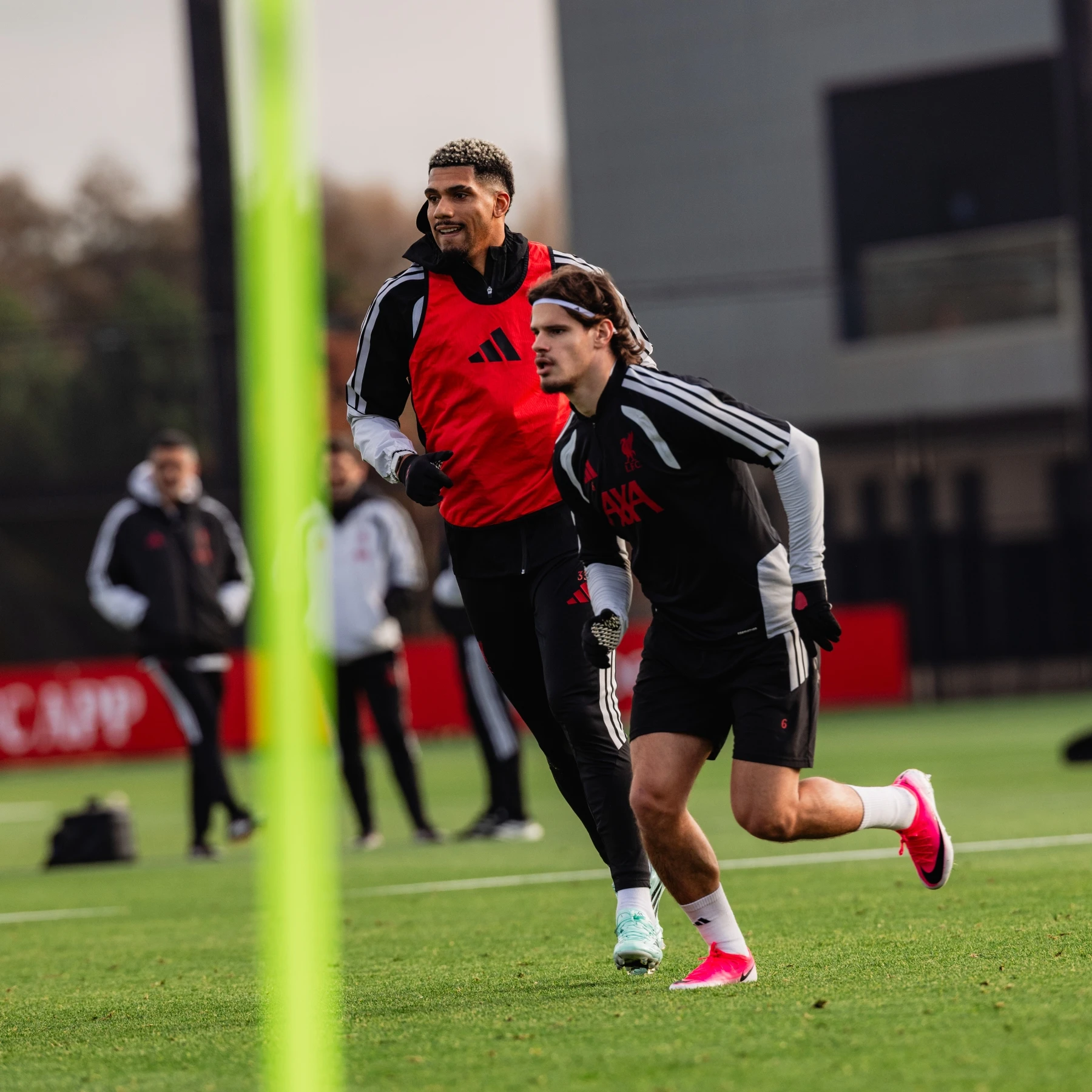 ronald-araujo-liverpool-fc-2-301026-2