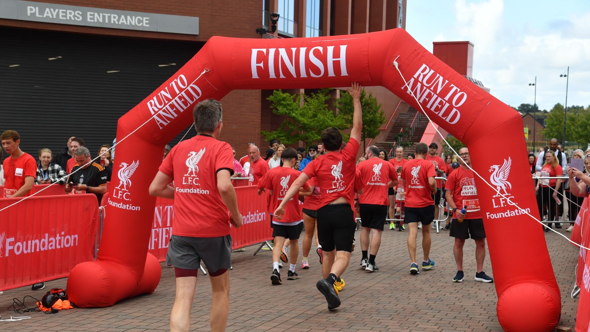 Run to Anfield unites 75,000 Reds in Liverpool and globally for LFC Foundation