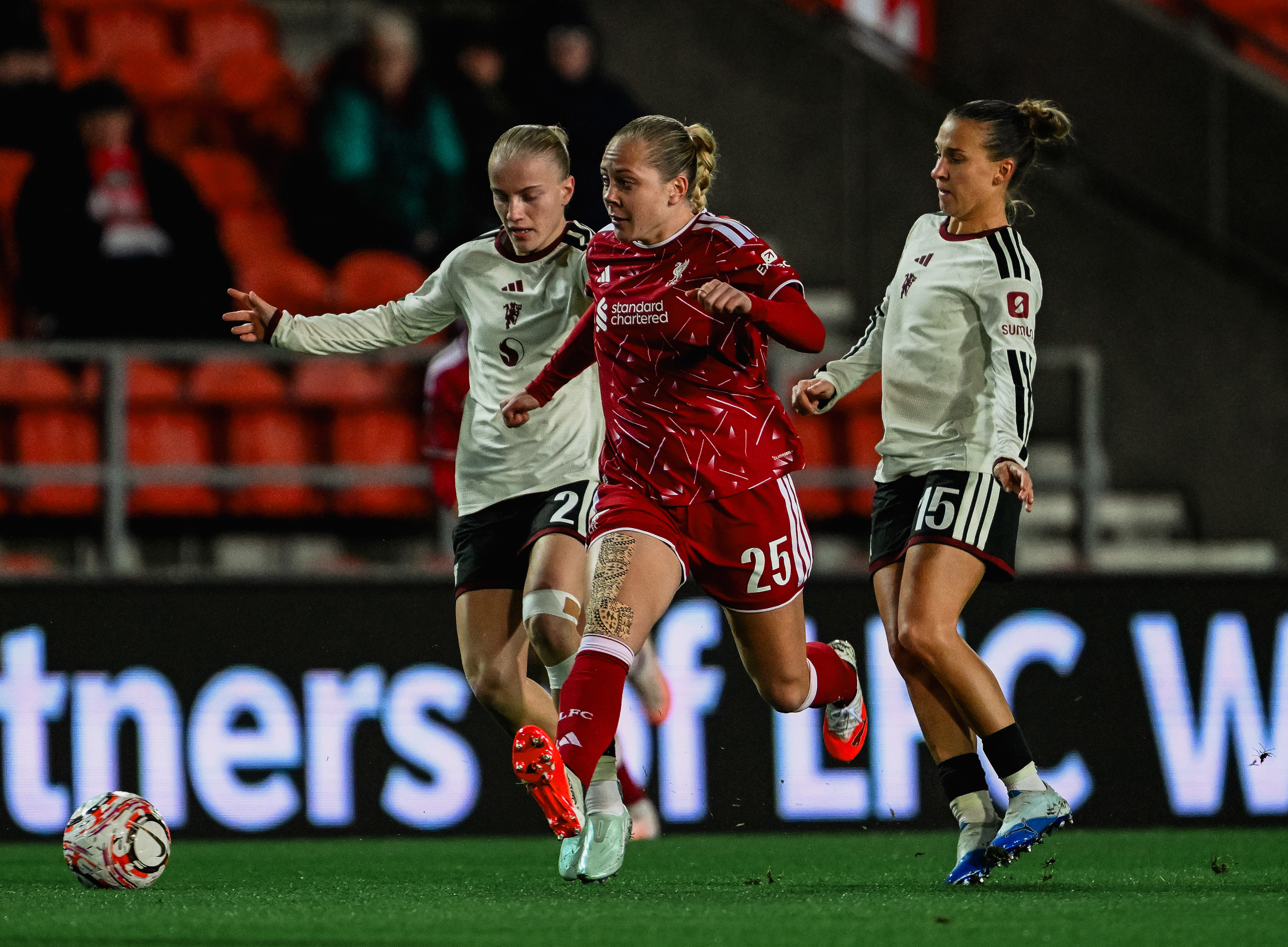 Women v Man Utd - 21/10/2026 (8)