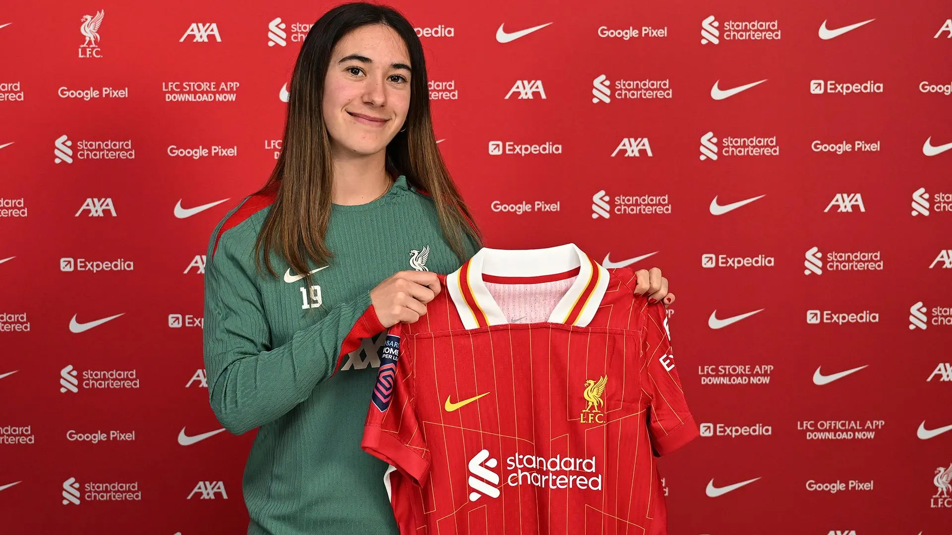 Competition: Win a shirt signed by Julia Bartel