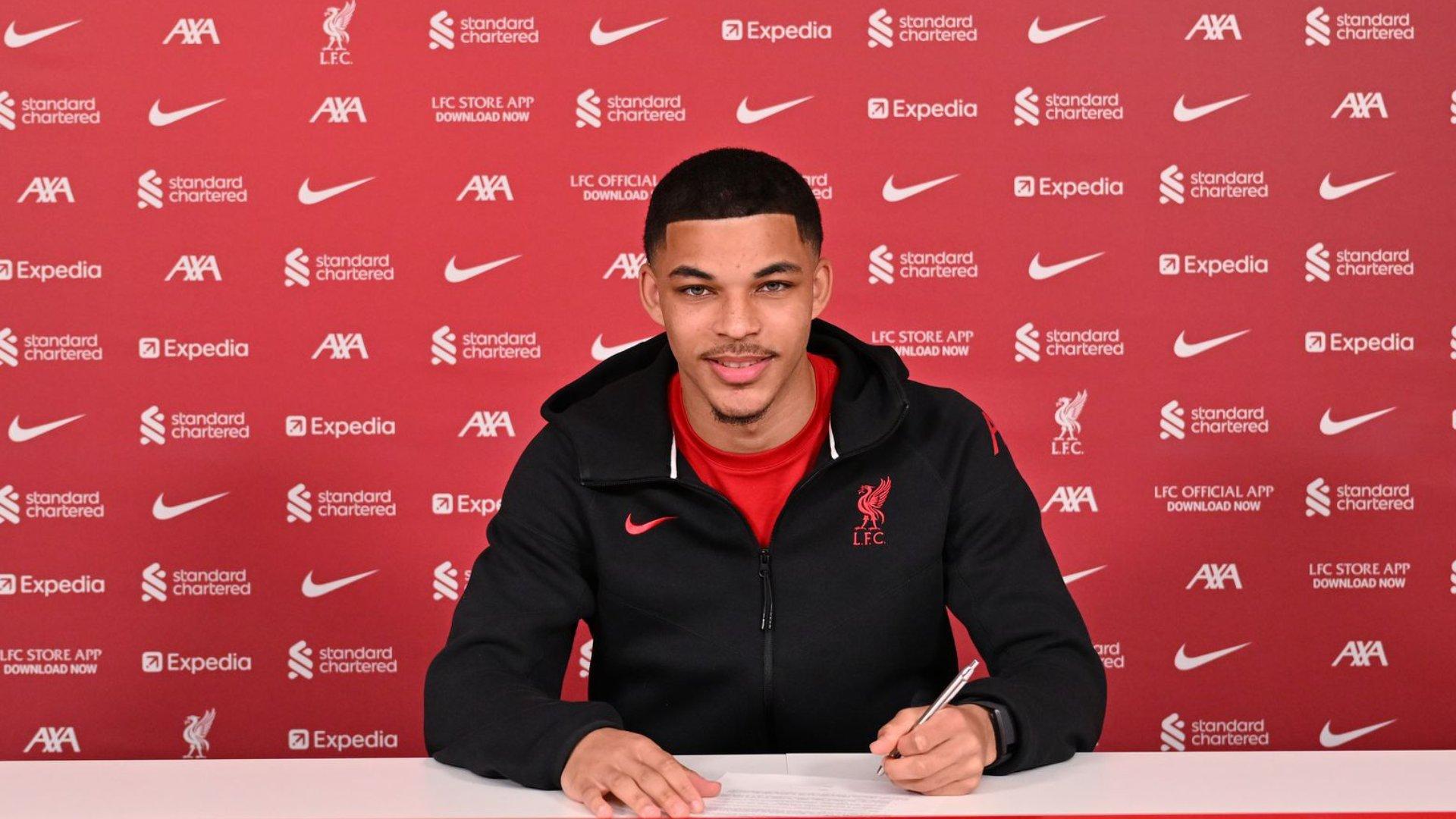 Clae Ewing signs first professional contract with Liverpool FC