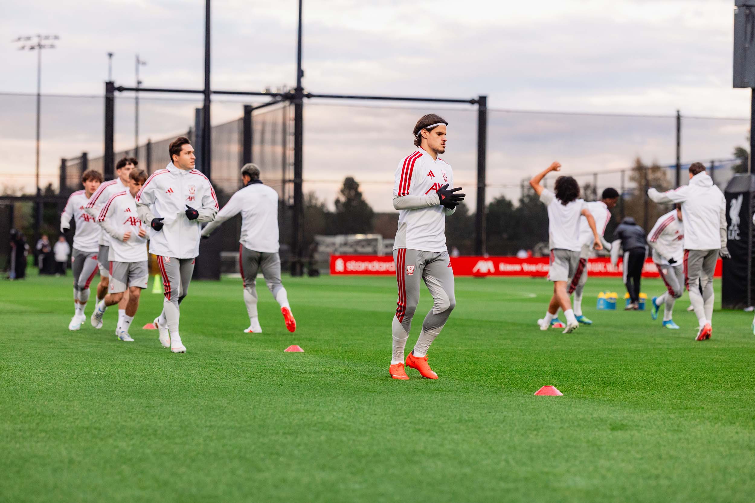 Villarreal training photos - 19/10/26 (13)