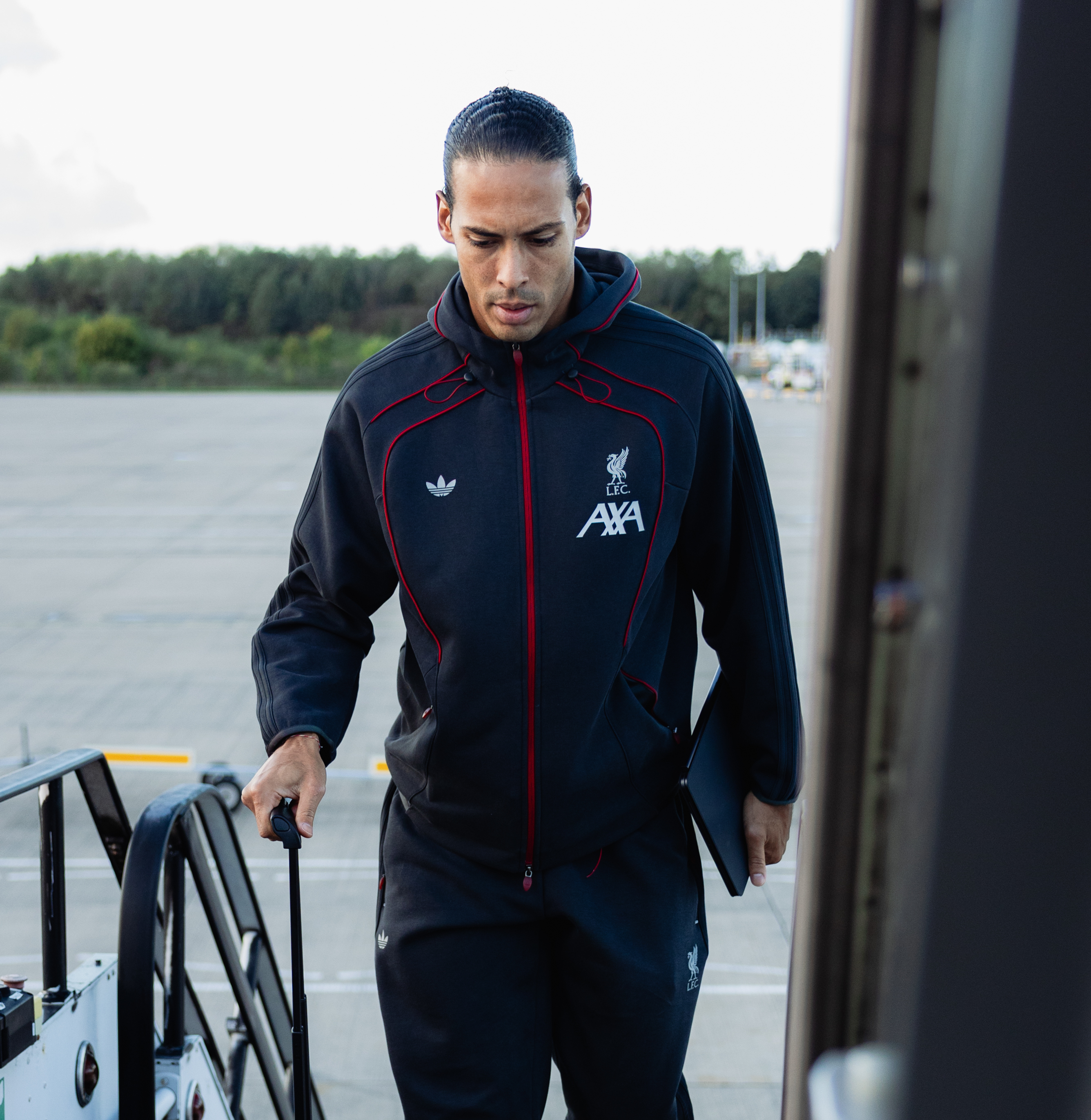 LASK departure gallery - 13/10/26 (1)