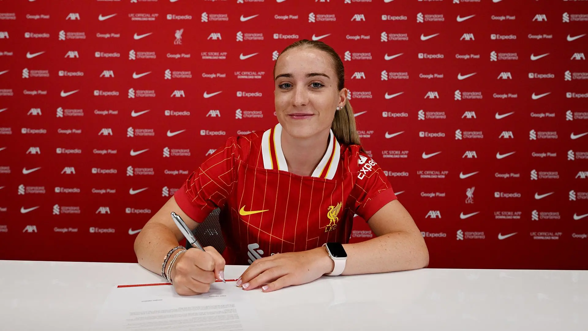 Liverpool FC Women complete signing of Kirsty Maclean