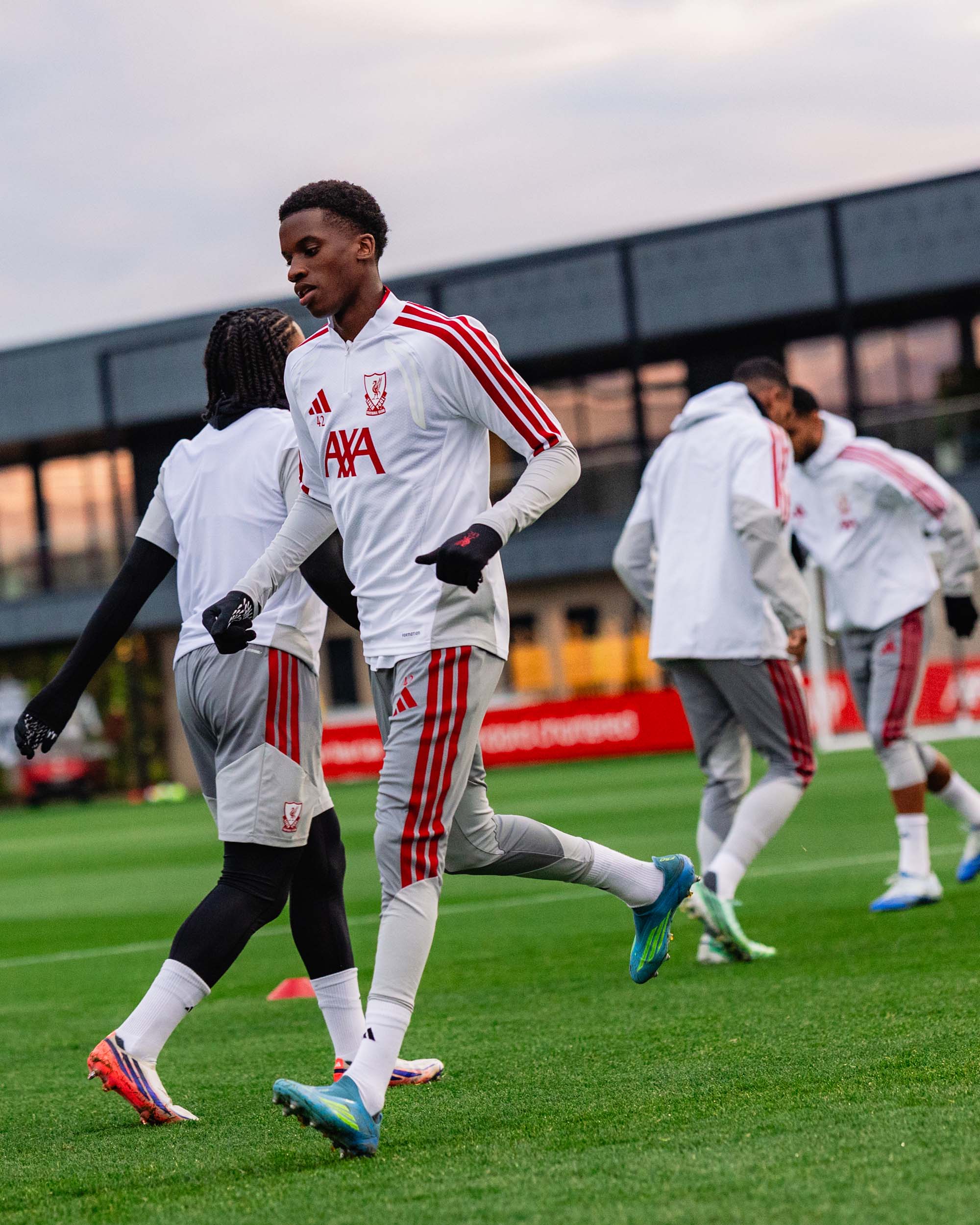 Villarreal training photos - 19/10/26 (10)