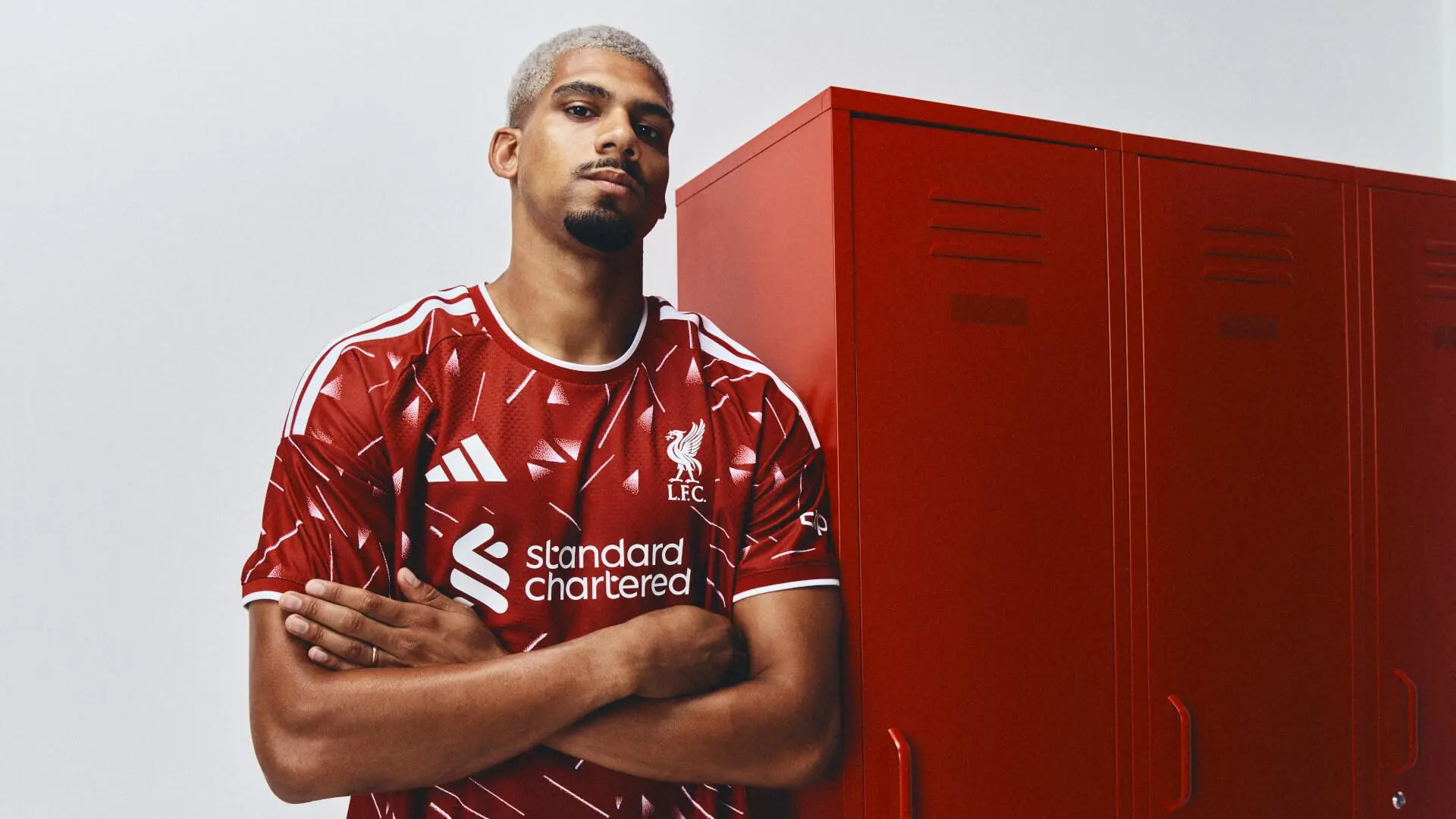 In photos: Ronald Araujo seals loan move to Liverpool FC