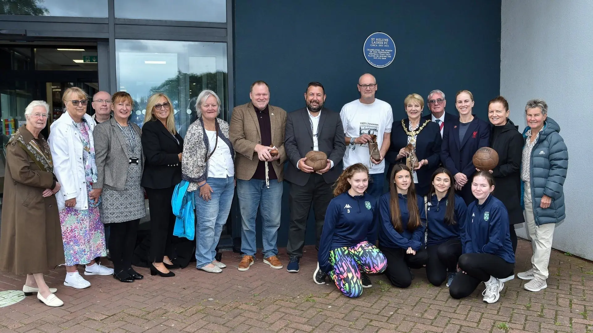 Natasha Dowie and Becky Easton attend St Helens Ladies FC blue plaque unveiling