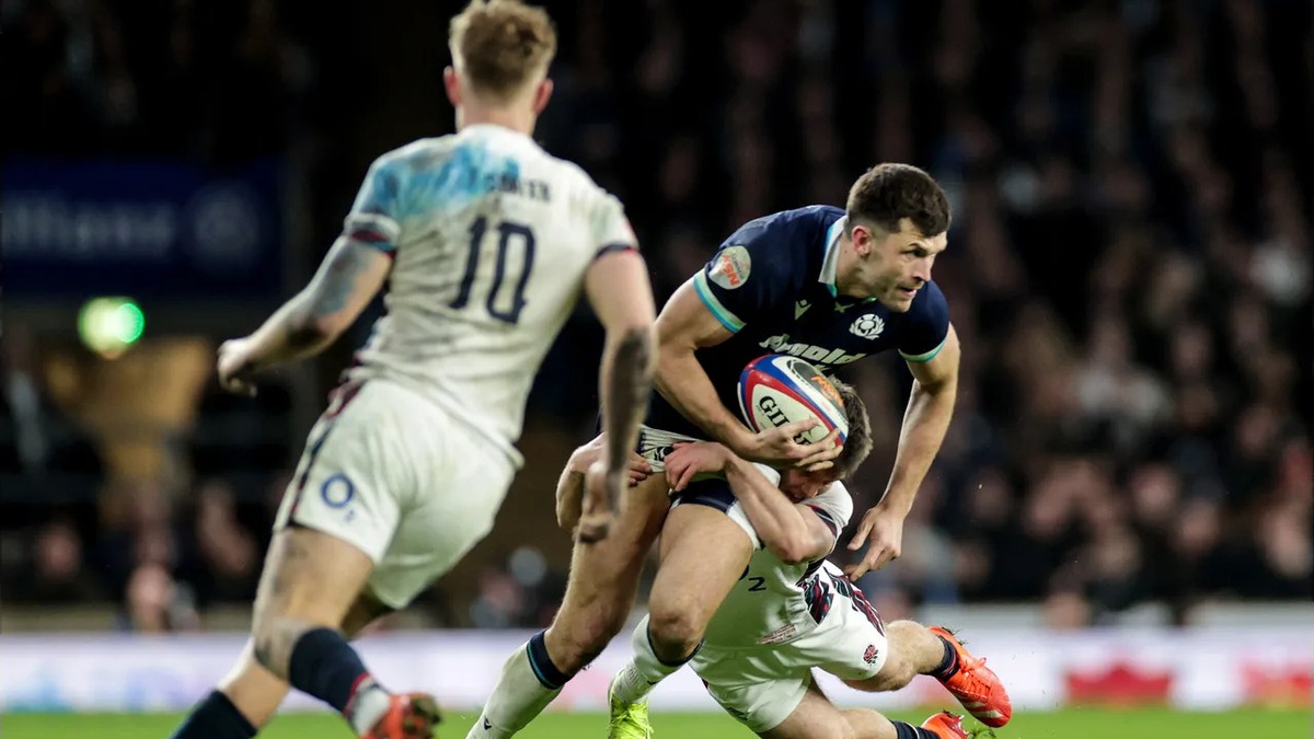 Scotland fullback Blair Kinghorn in action against England at Twickenham during the 2025 Championship.