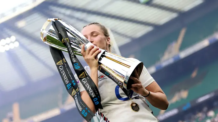 England's Zoe Aldcroft kisses the trophy during the 2025 Guinness Women's Six Nations