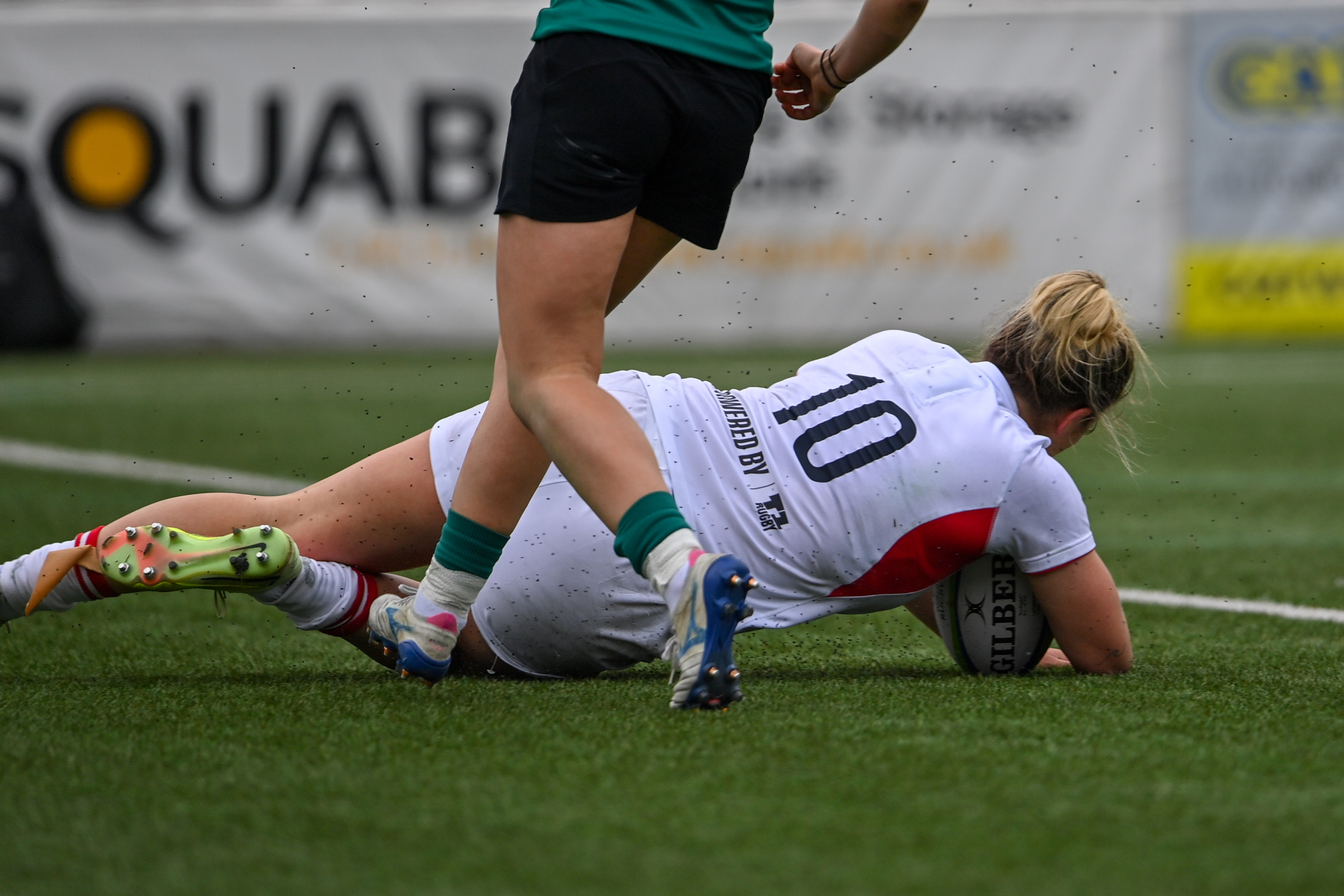 Ella Cromack try v Ire