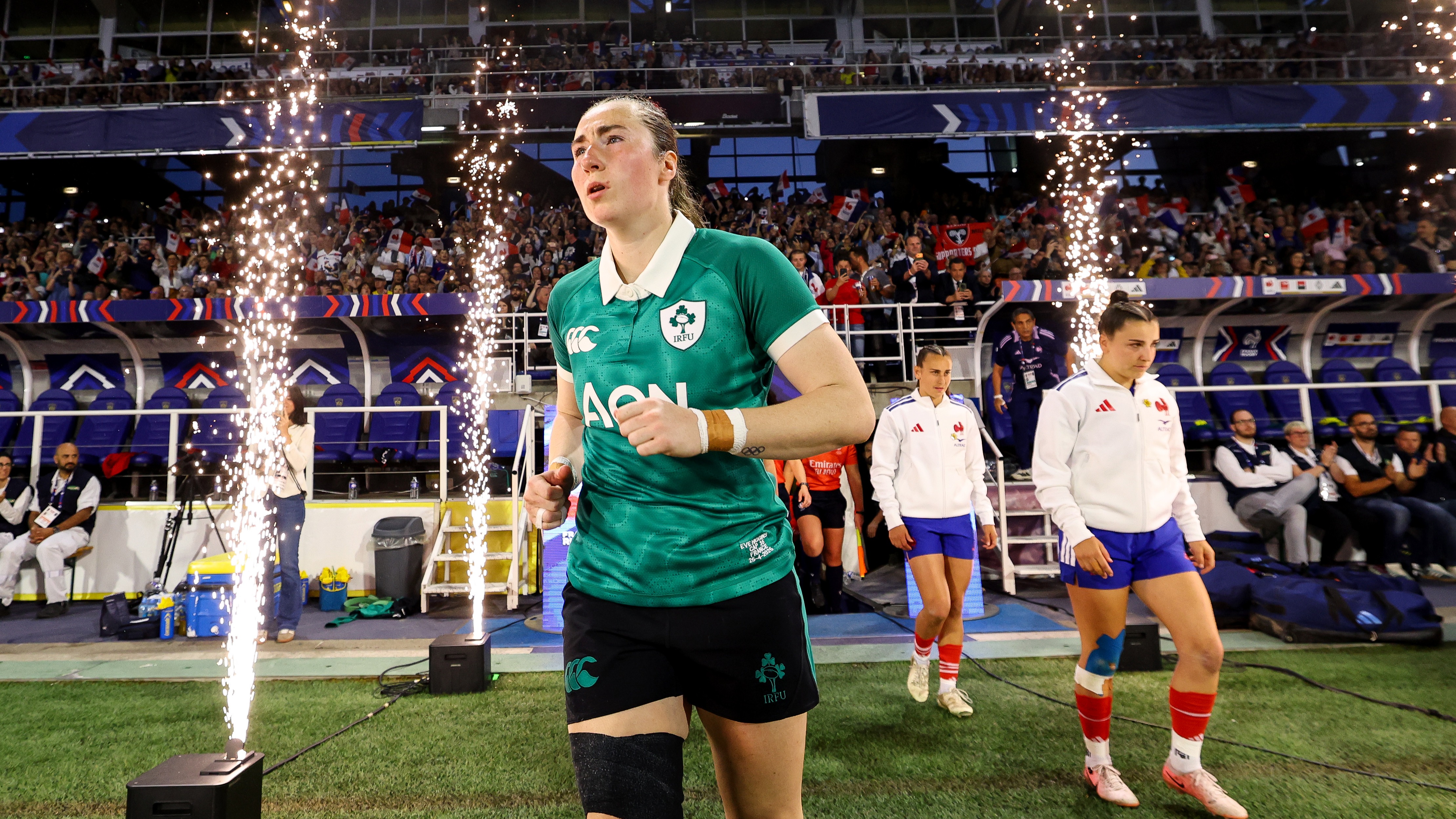 Eve Higgins makes her way out onto the pitch ahead of the 2026 Guinness Women's Six Nations Championship Round 3 game between France and Ireland in Parc des Sports Marcel Michelin, Clermont-Ferrand