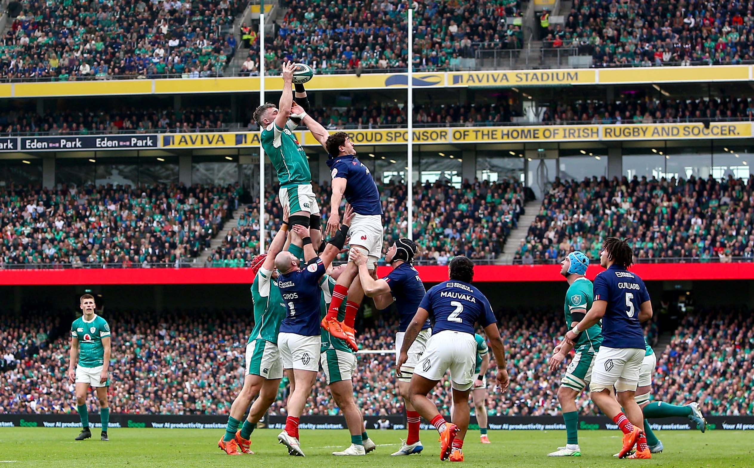 A view of a lineout during the 2025 Championship match between Ireland and France at the Aviva Stadium.