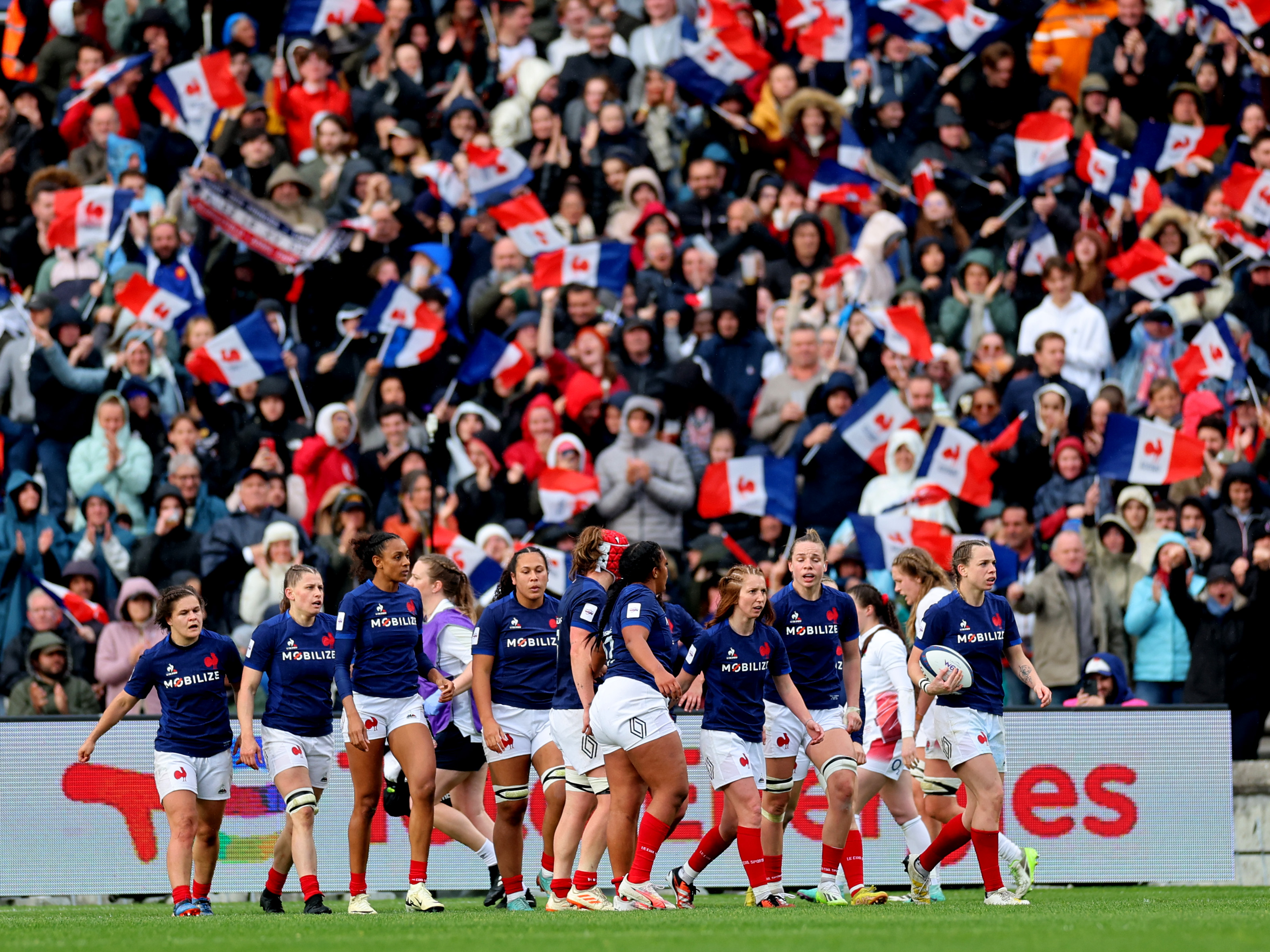 France with crowd image