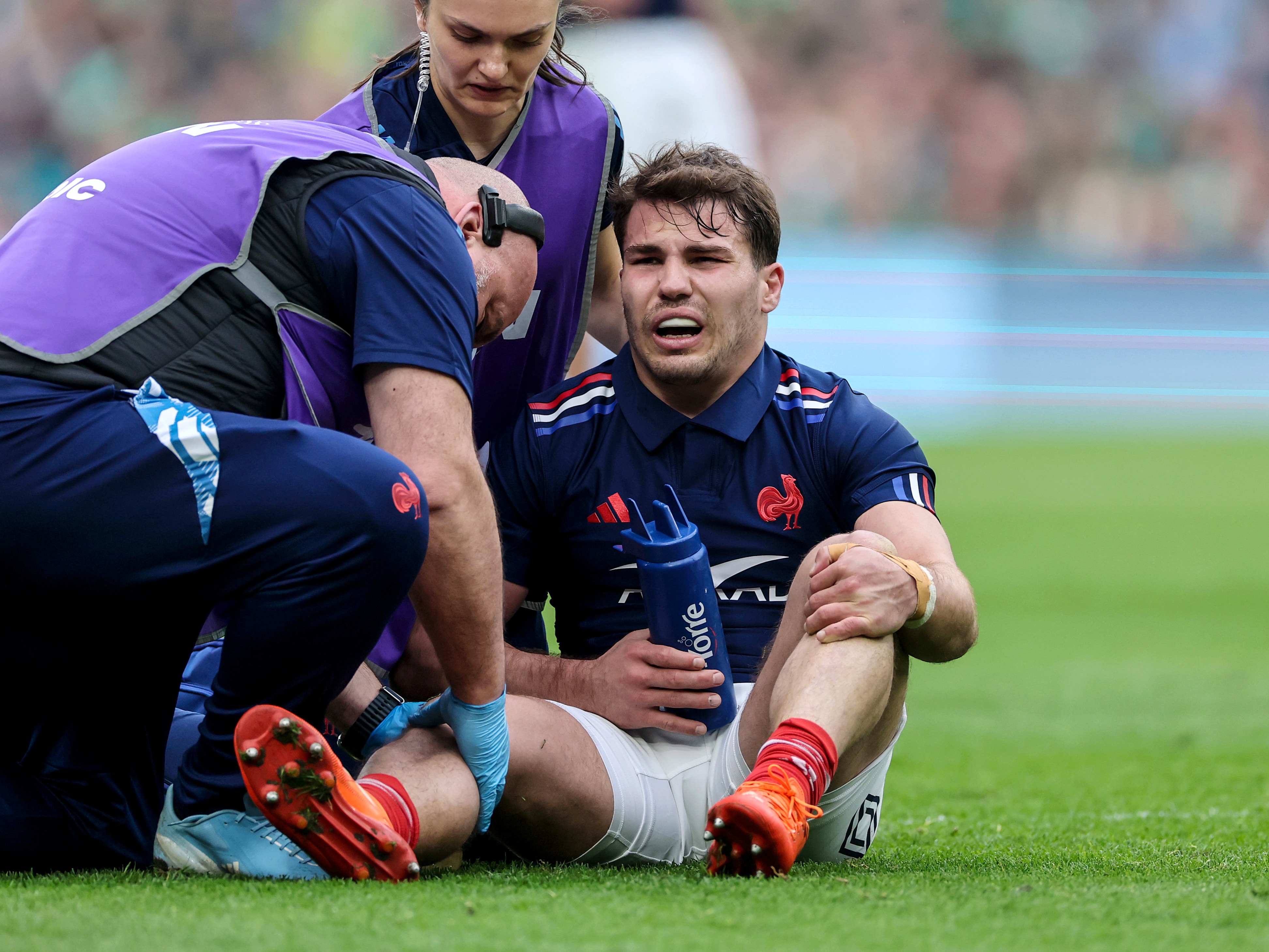 Lucu shines in replacing the world's greatest | France Rugby | Six ...