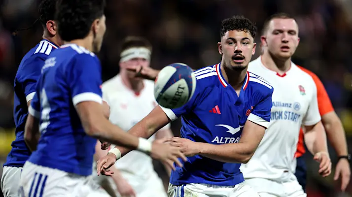 France's Marceau Marzullo passes the ball during the 2026 Under 20 Six Nations Championship Round 5 game between France and England in Stade Marcel-Deflandre, La Rochelle,