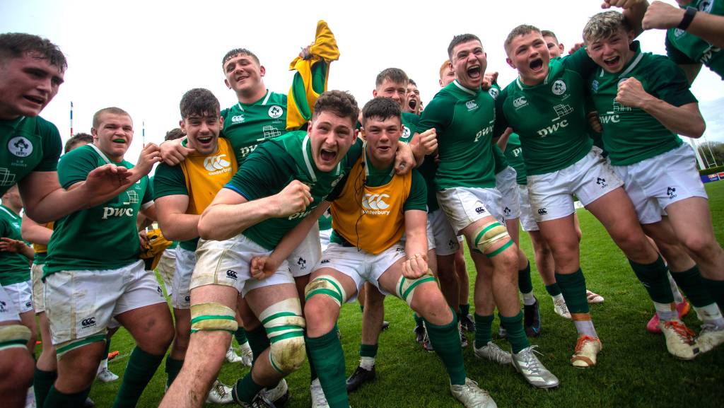 Ireland-u18-celebrate-Wales-victory-1024×577
