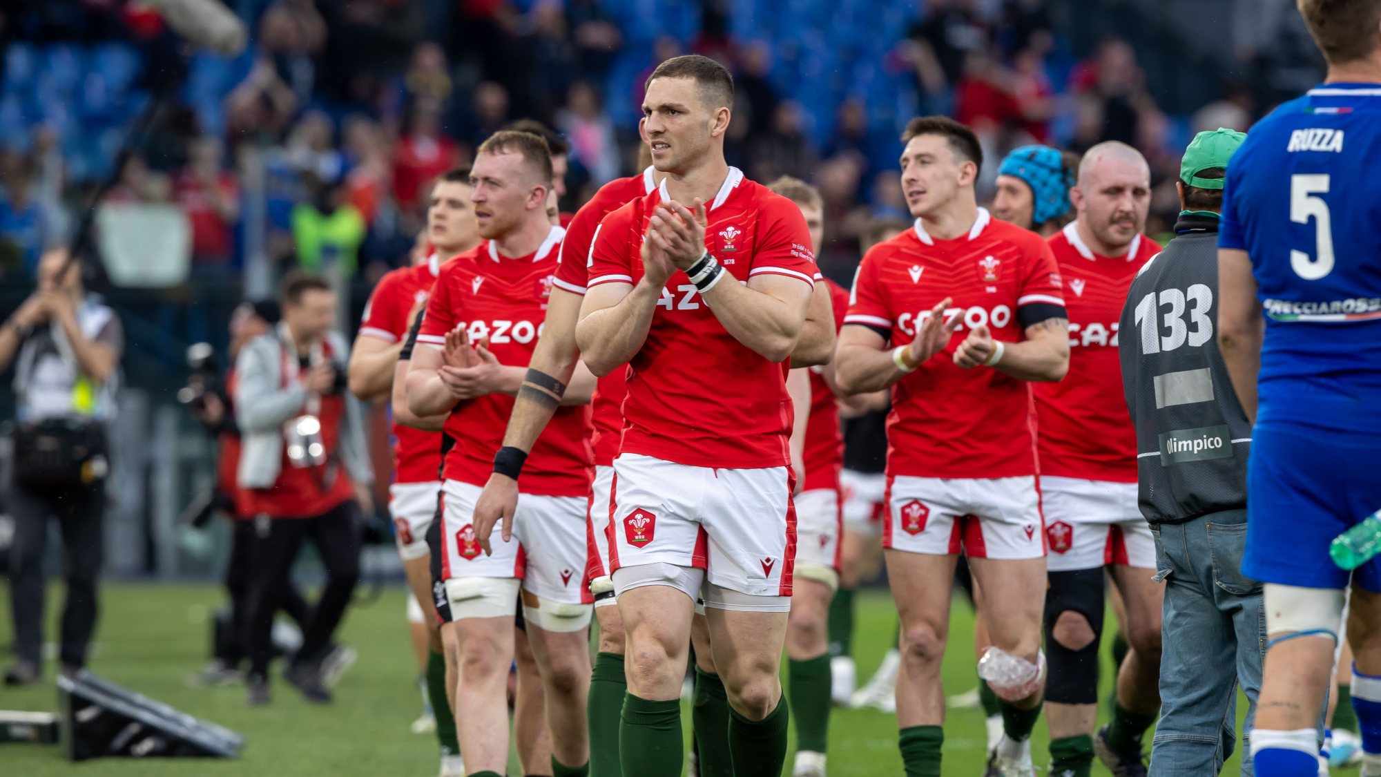 George North celebrates victory against Italy in 2023