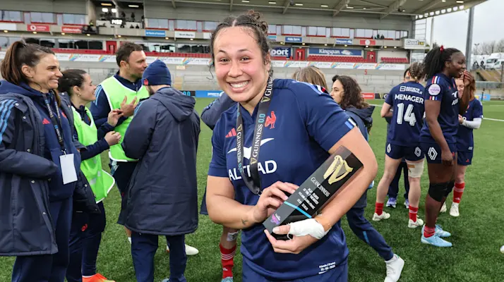 France's Teani Feleu with the player of the match award after the 2025 Guinness Women's Six Nations Championship Round 1 game between Ireland and France in the Kingspan Stadium, Belfast, Northern Ireland, Saturday, March 22, 2025 (Photo by Billy Stickland / Inpho)