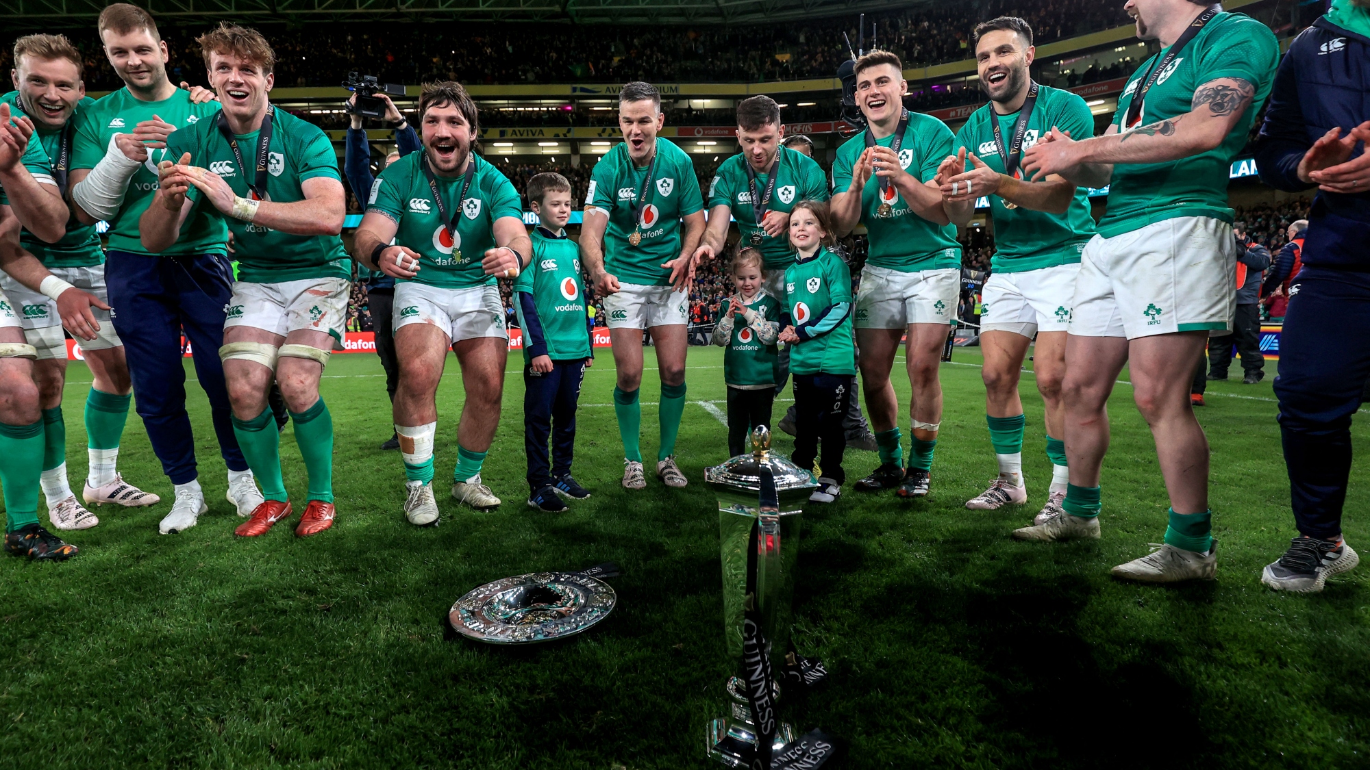 Best of social as Ireland win a first home Grand Slam in 75 - Guinness ...