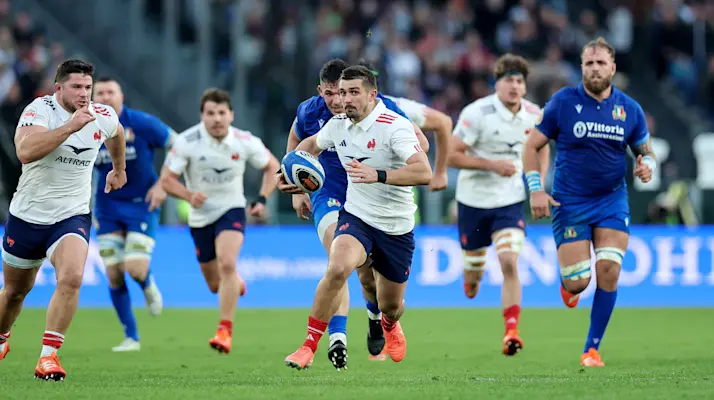 France's Thomas Ramos makes a break during the 2025 match against Italy in Rome.