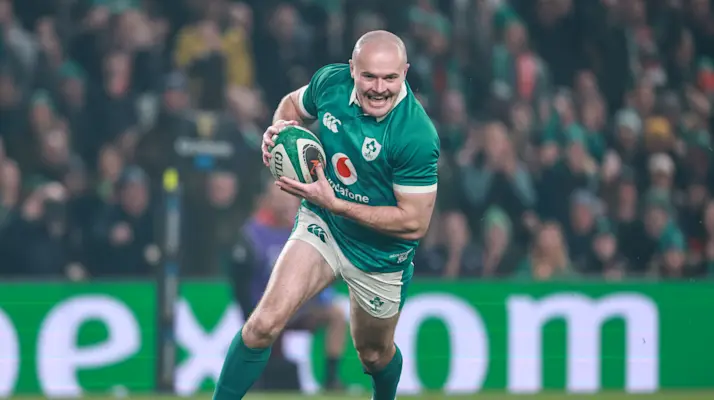 Jacob Stockdale runs in for his try against Wales in the 2026 Championship match in Dublin.