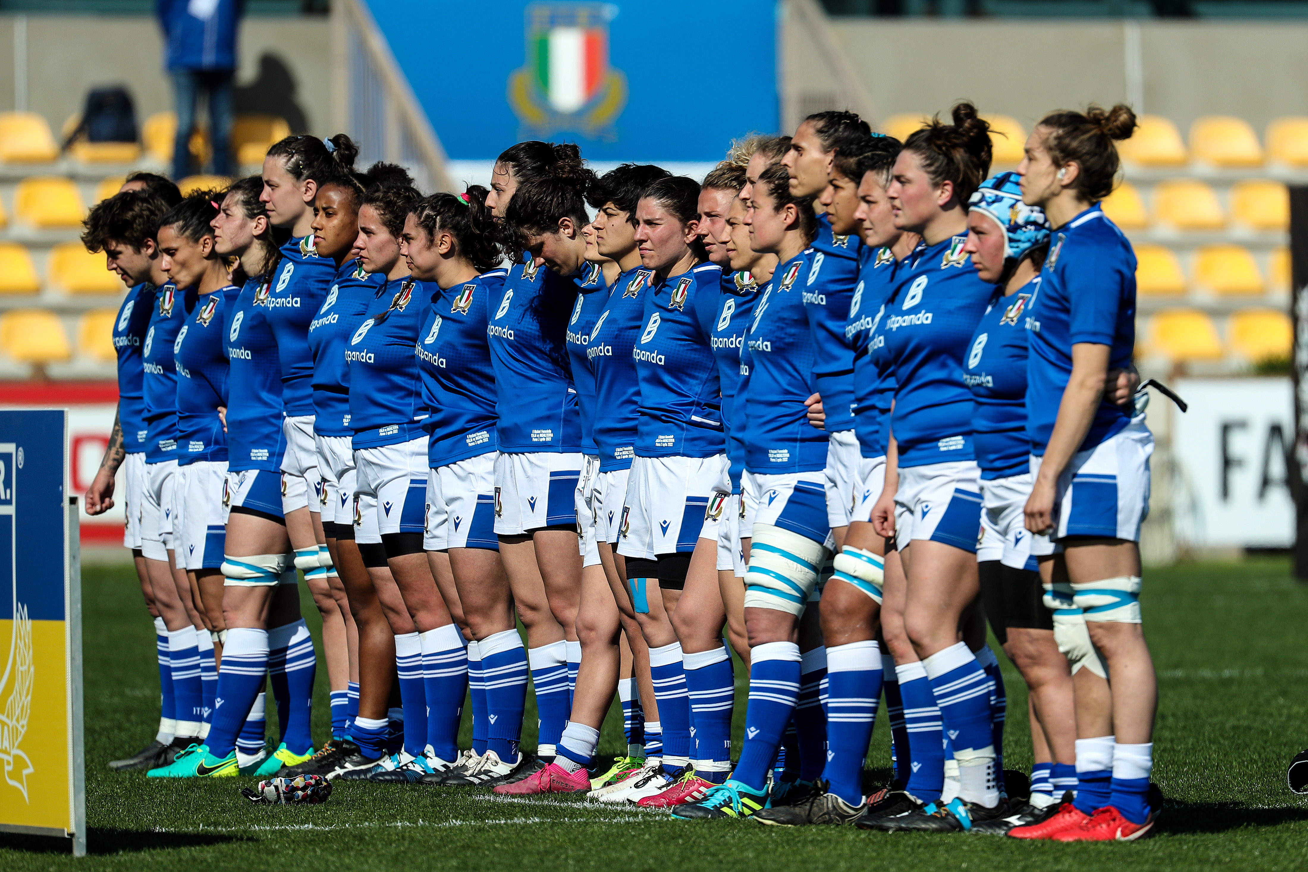 Italy_Team_Hub_Womens_Photo_1