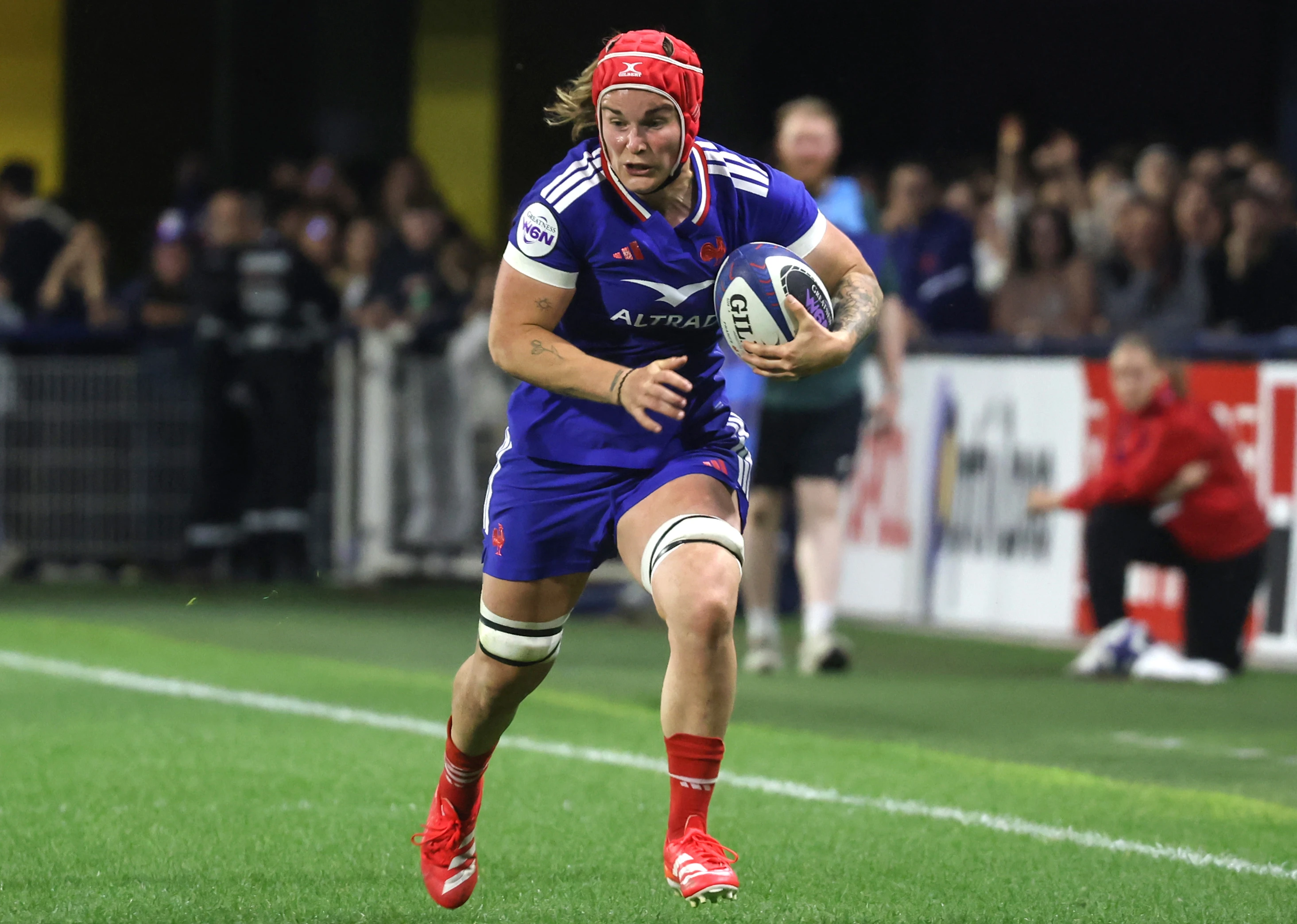 France's Charlotte Escudero during the 2026 Guinness Women's Six Nations Championship Round 3 game between France and Ireland in Parc des Sports Marcel Michelin, Clermont-Ferrand, France, Saturday, April 25, 2026 (Photo by Manuel Blondeau / Inpho)