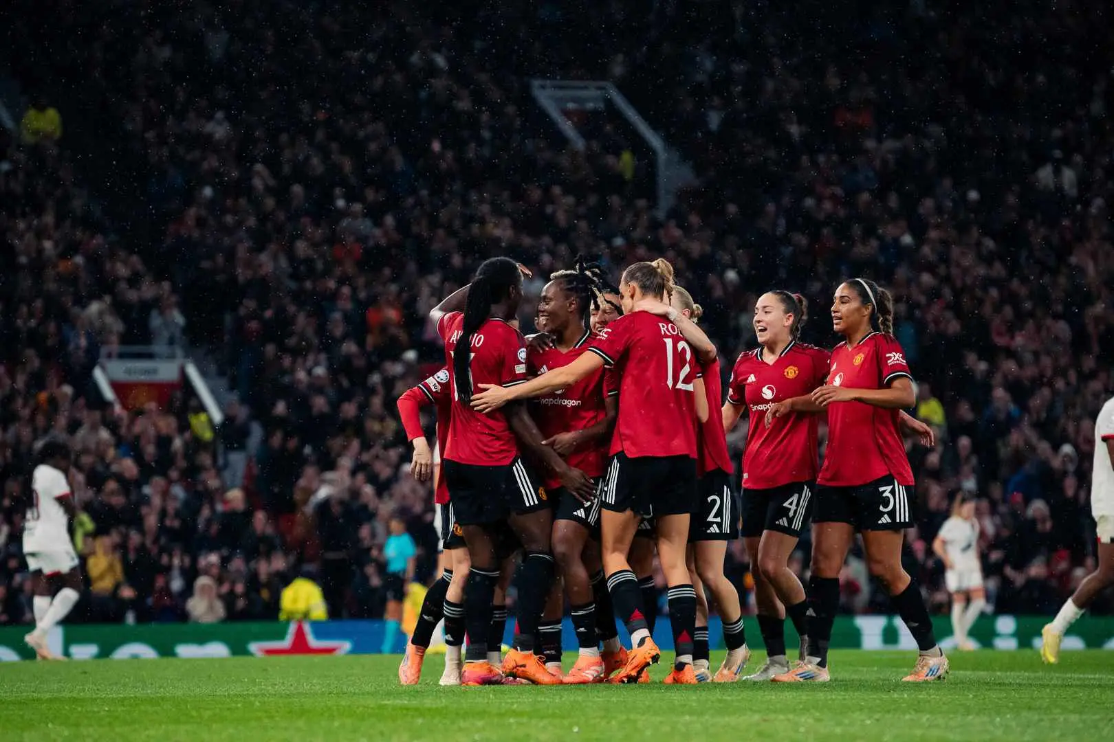 Manchester United Women Celebrating