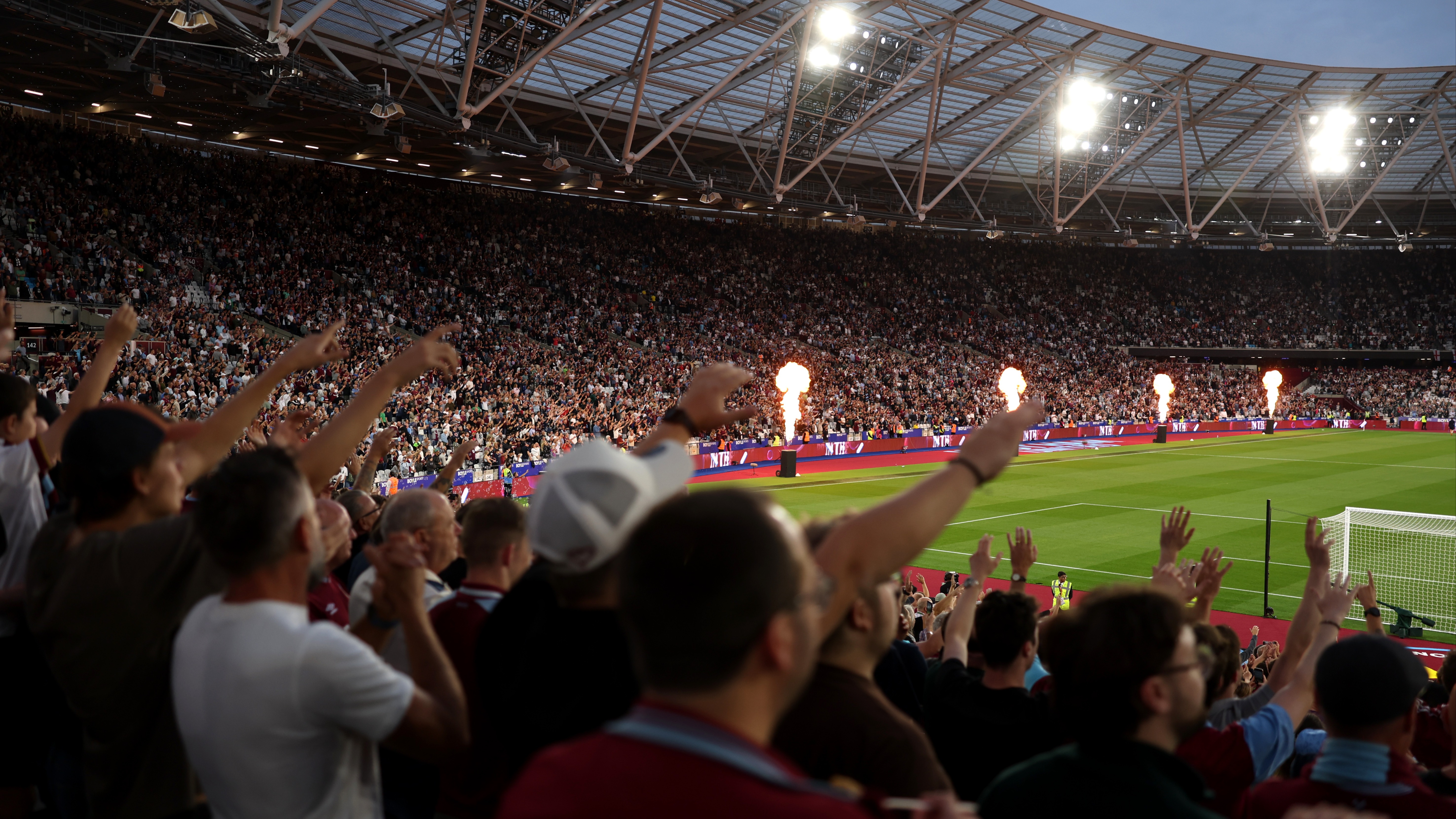 London Stadium with West Ham fans v Chelsea August 2025