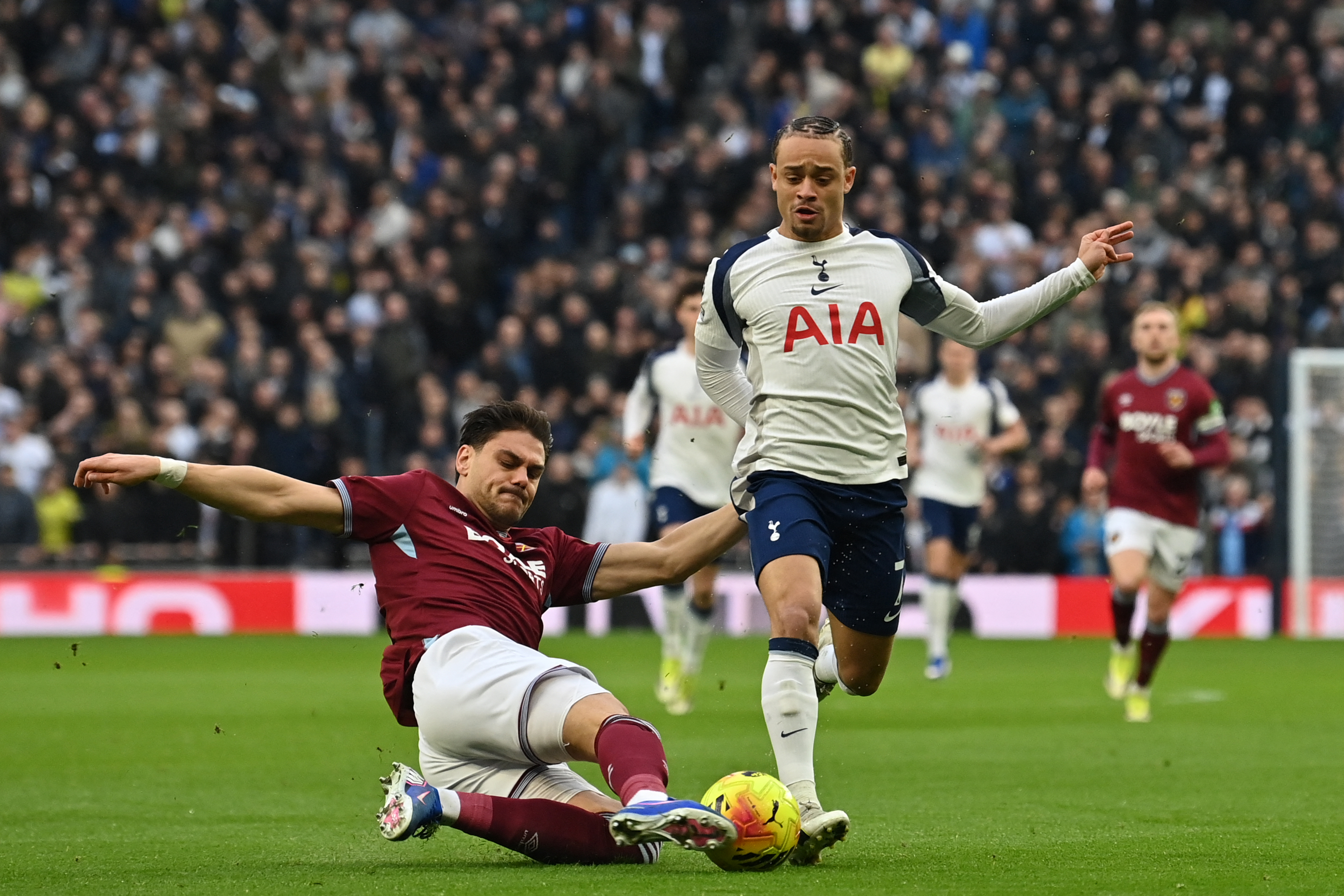Tottenham Matchday Gallery 08