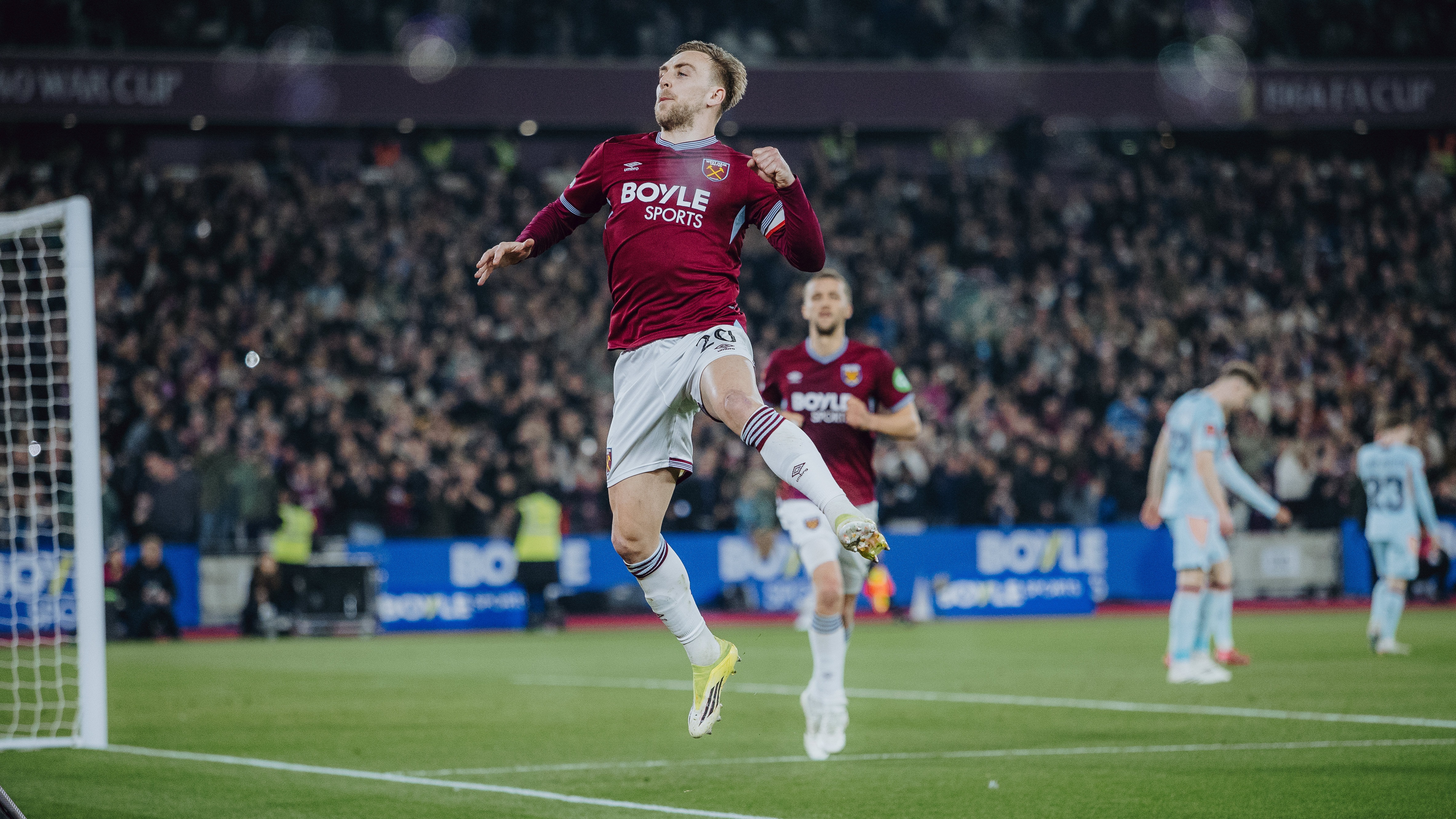 Jarrod Bowen celebrates v Brentford