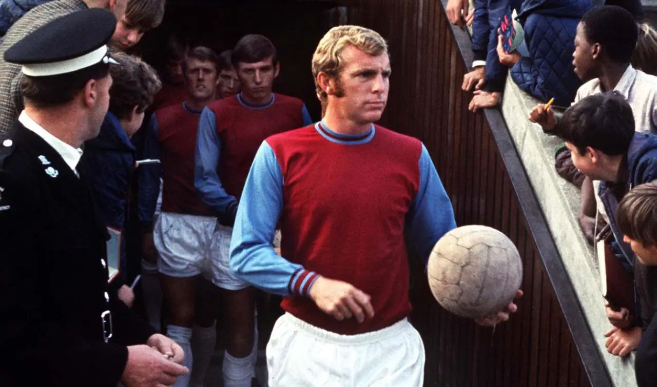bobby moore club dress code Rooms